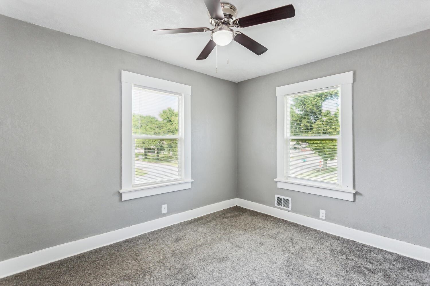 Wichita, Kansas 67213, United States, 4 Bedrooms Bedrooms, ,2 BathroomsBathrooms,Residential,Pending,52629