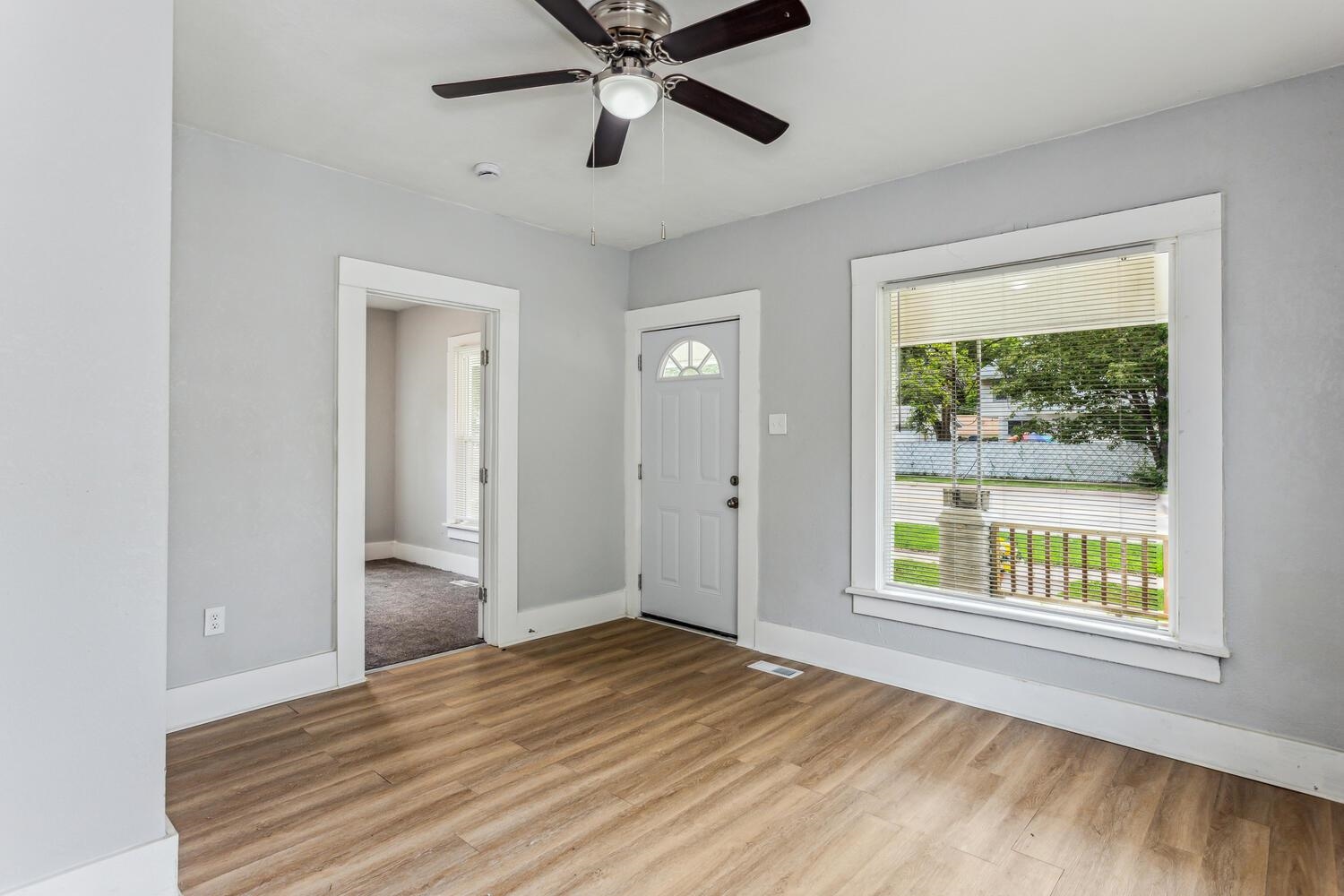 Wichita, Kansas 67213, United States, 4 Bedrooms Bedrooms, ,2 BathroomsBathrooms,Residential,Pending,52629