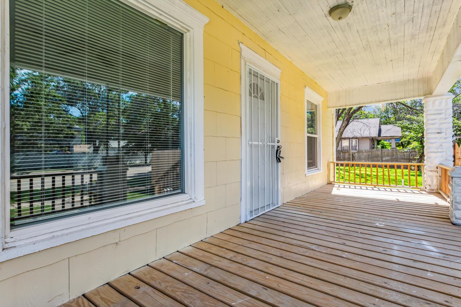 Wichita, Kansas 67213, United States, 4 Bedrooms Bedrooms, ,2 BathroomsBathrooms,Residential,Pending,52629