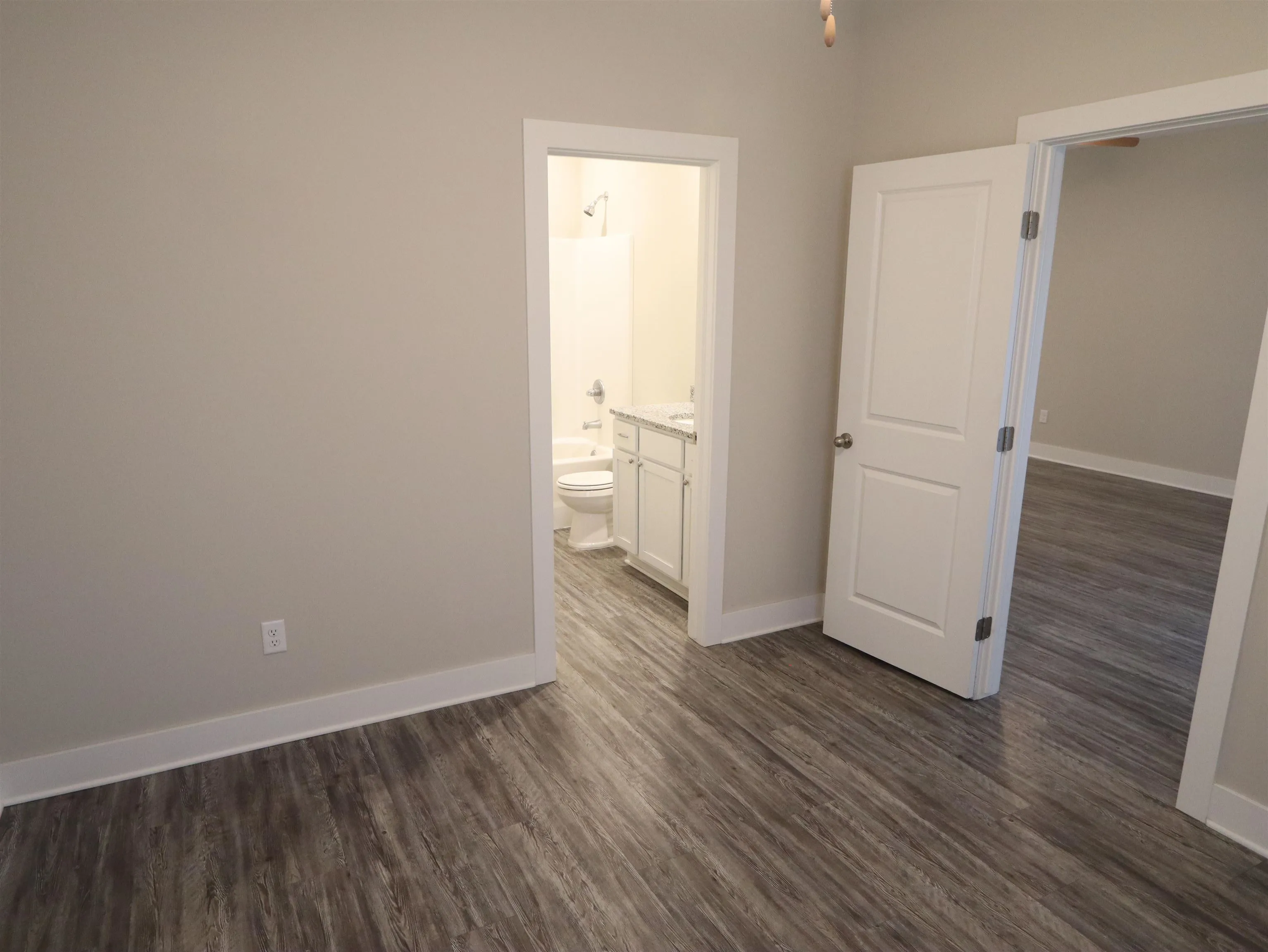 Wichita, Kansas 67204, United States, 3 Bedrooms Bedrooms, ,2 BathroomsBathrooms,Residential,Active,37925