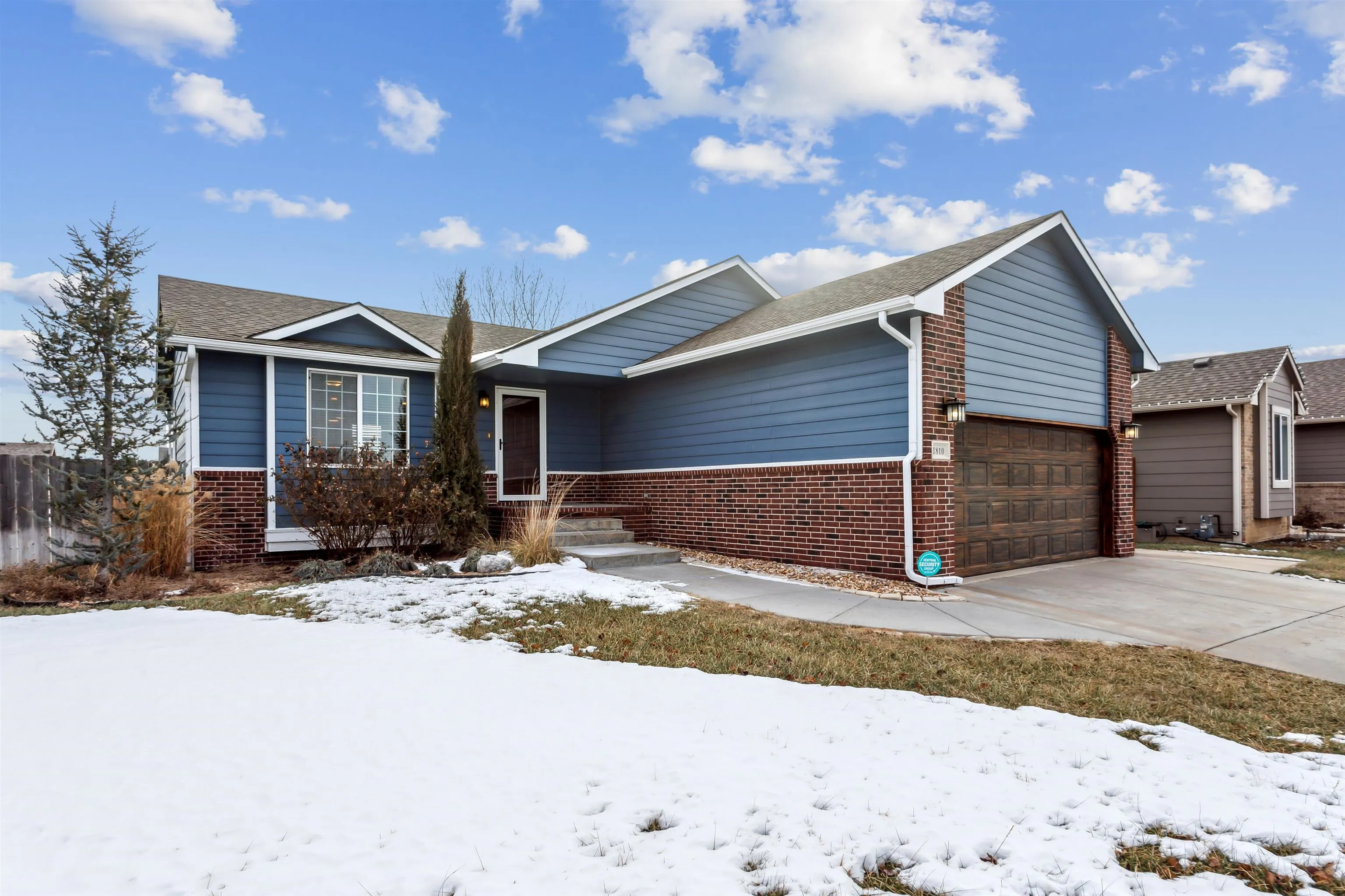 Wichita, Kansas 67207, United States, 3 Bedrooms Bedrooms, ,3 BathroomsBathrooms,Residential,Pending,13378