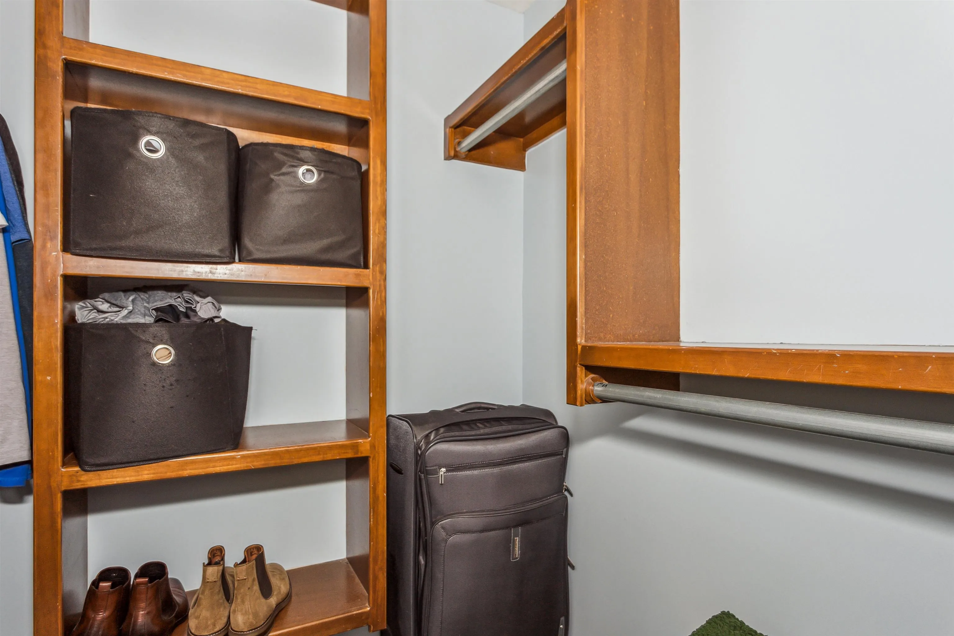 Wichita, Kansas 67207, United States, 3 Bedrooms Bedrooms, ,3 BathroomsBathrooms,Residential,Pending,13378