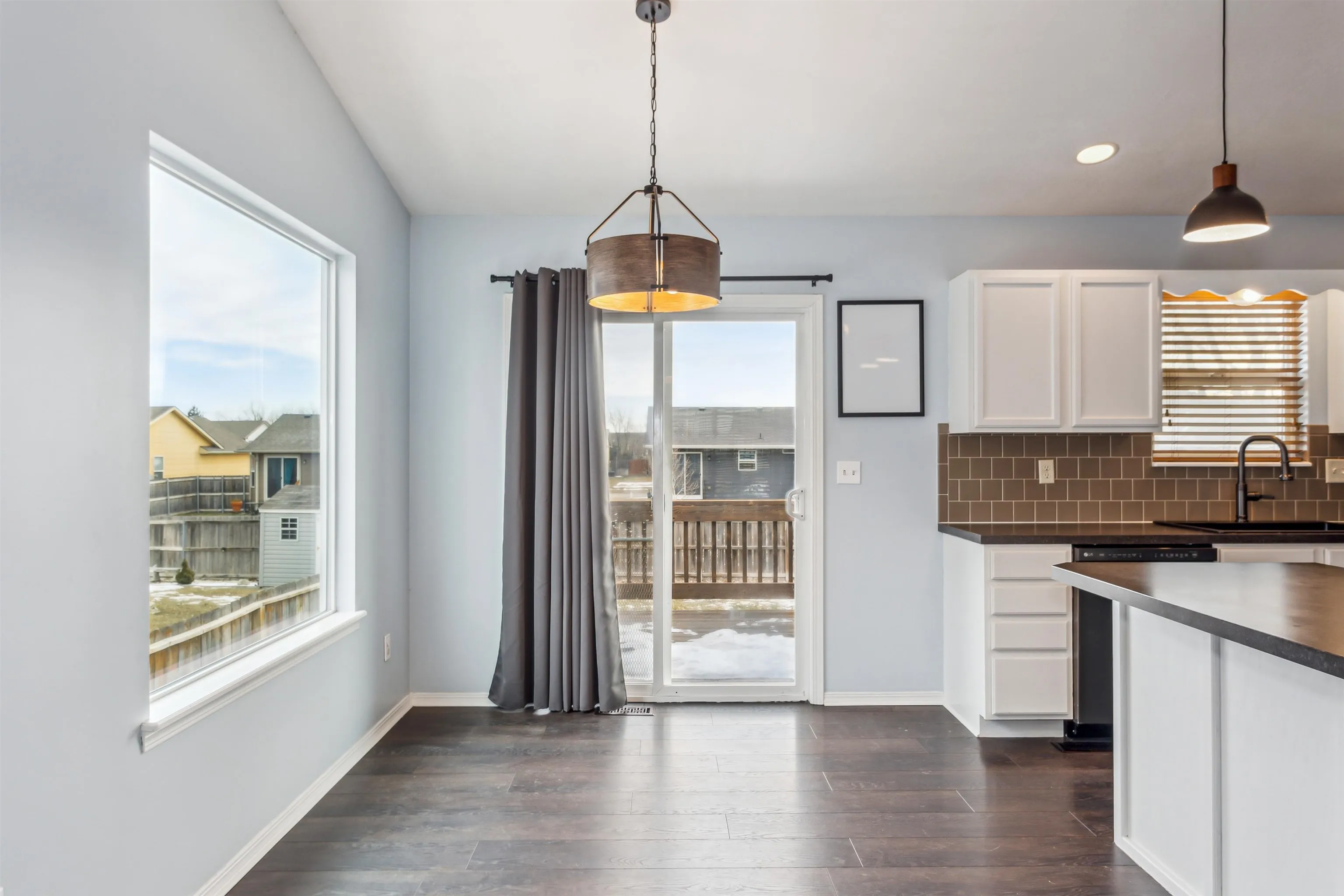 Wichita, Kansas 67207, United States, 3 Bedrooms Bedrooms, ,3 BathroomsBathrooms,Residential,Pending,13378