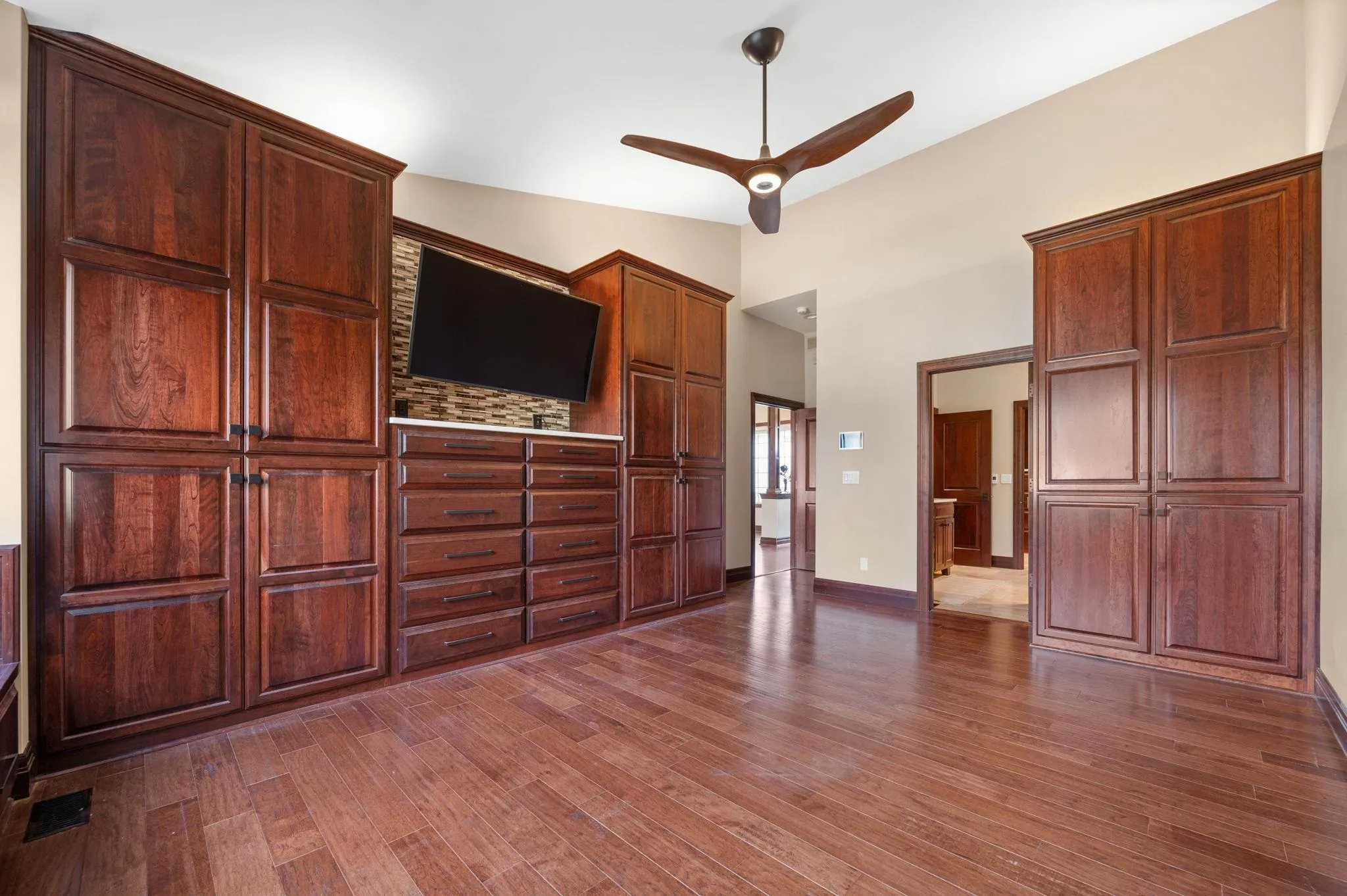 Wichita, Kansas 67230, United States, 6 Bedrooms Bedrooms, ,4 BathroomsBathrooms,Residential,Active,242791