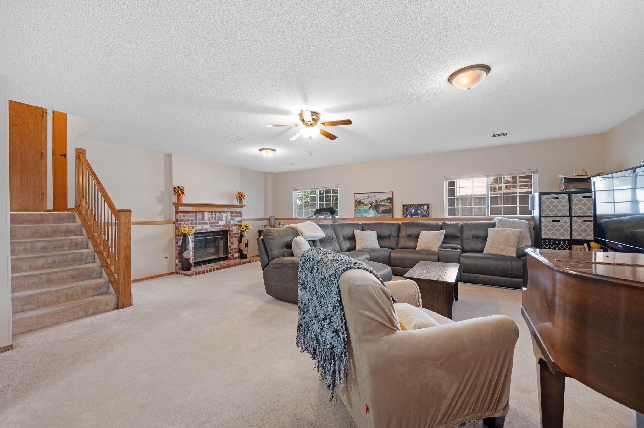 3610 N Governeour Cir, Wichita, Virginia image 21