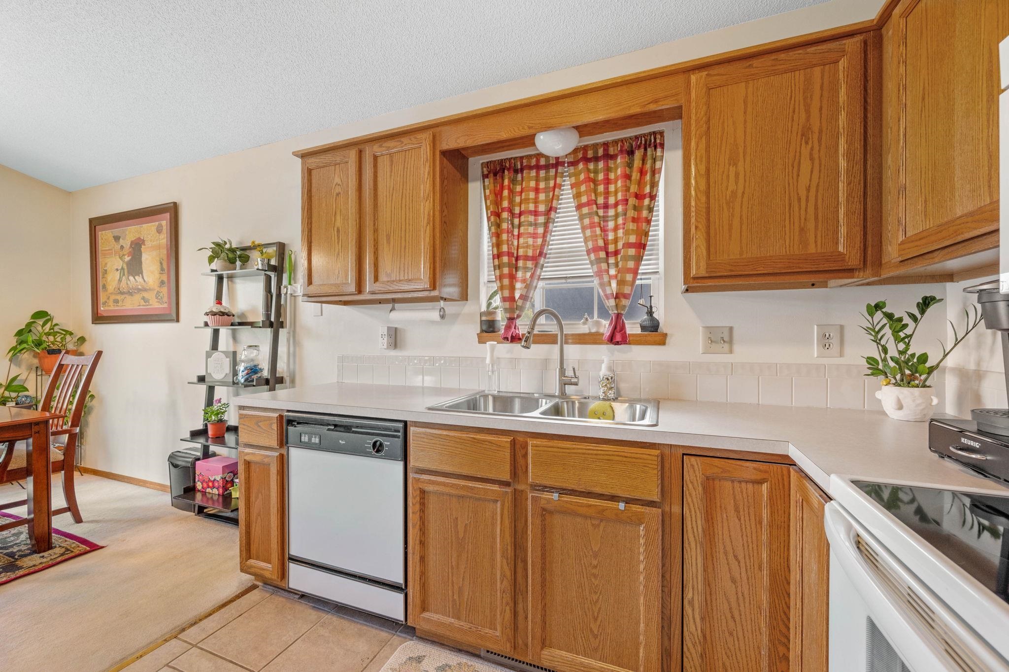 3610 N Governeour Cir, Wichita, Virginia image 9