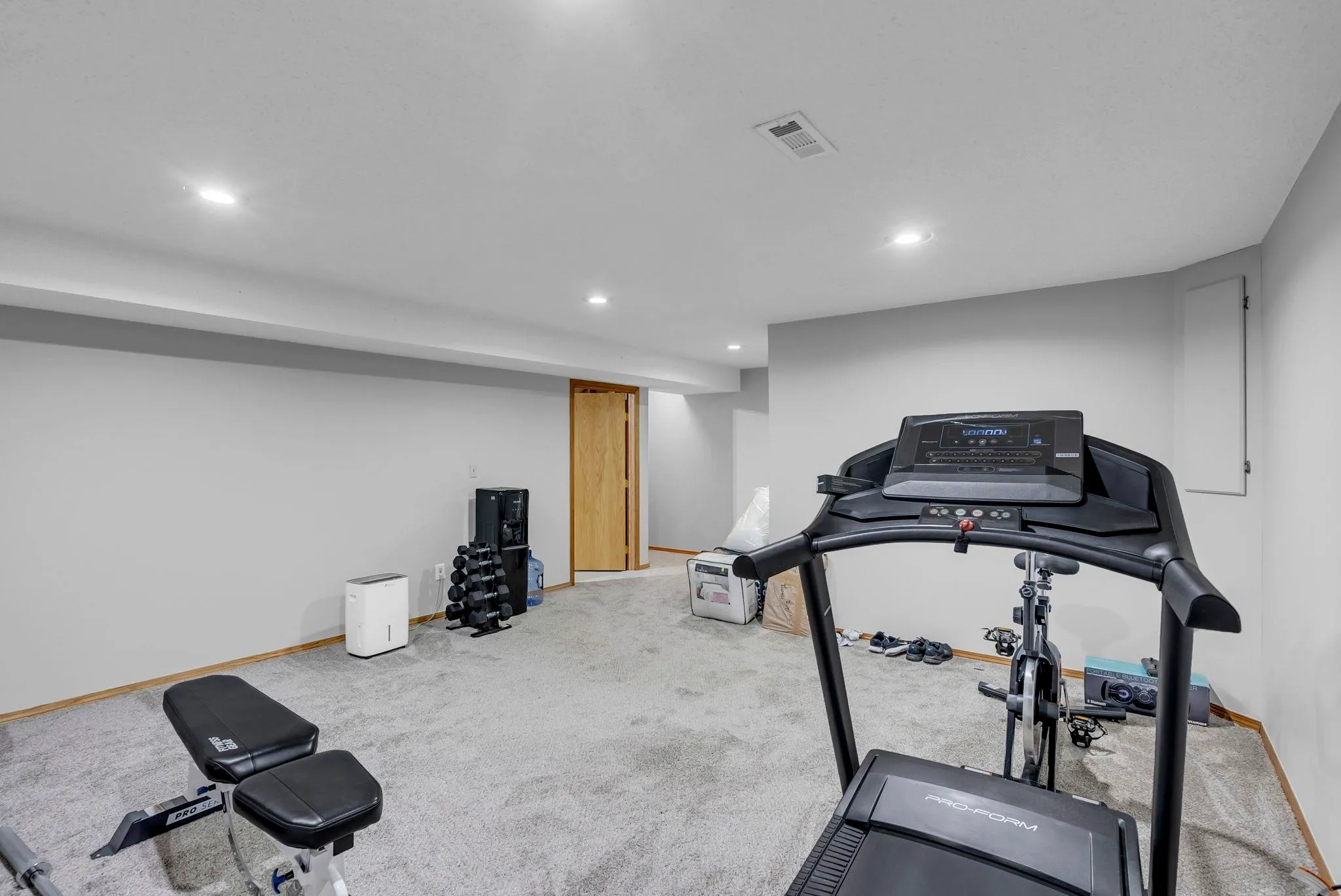 Wichita, Kansas 67209, United States, 3 Bedrooms Bedrooms, ,3 BathroomsBathrooms,Residential,Pending,78556