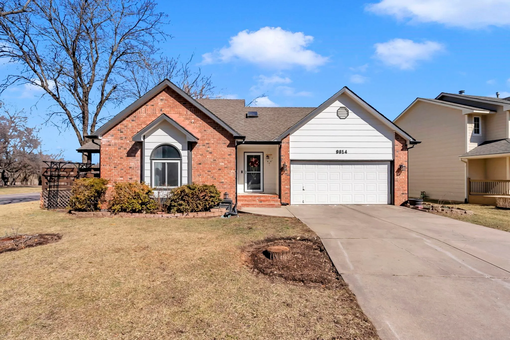 Wichita, Kansas 67209, United States, 3 Bedrooms Bedrooms, ,3 BathroomsBathrooms,Residential,Pending,78556