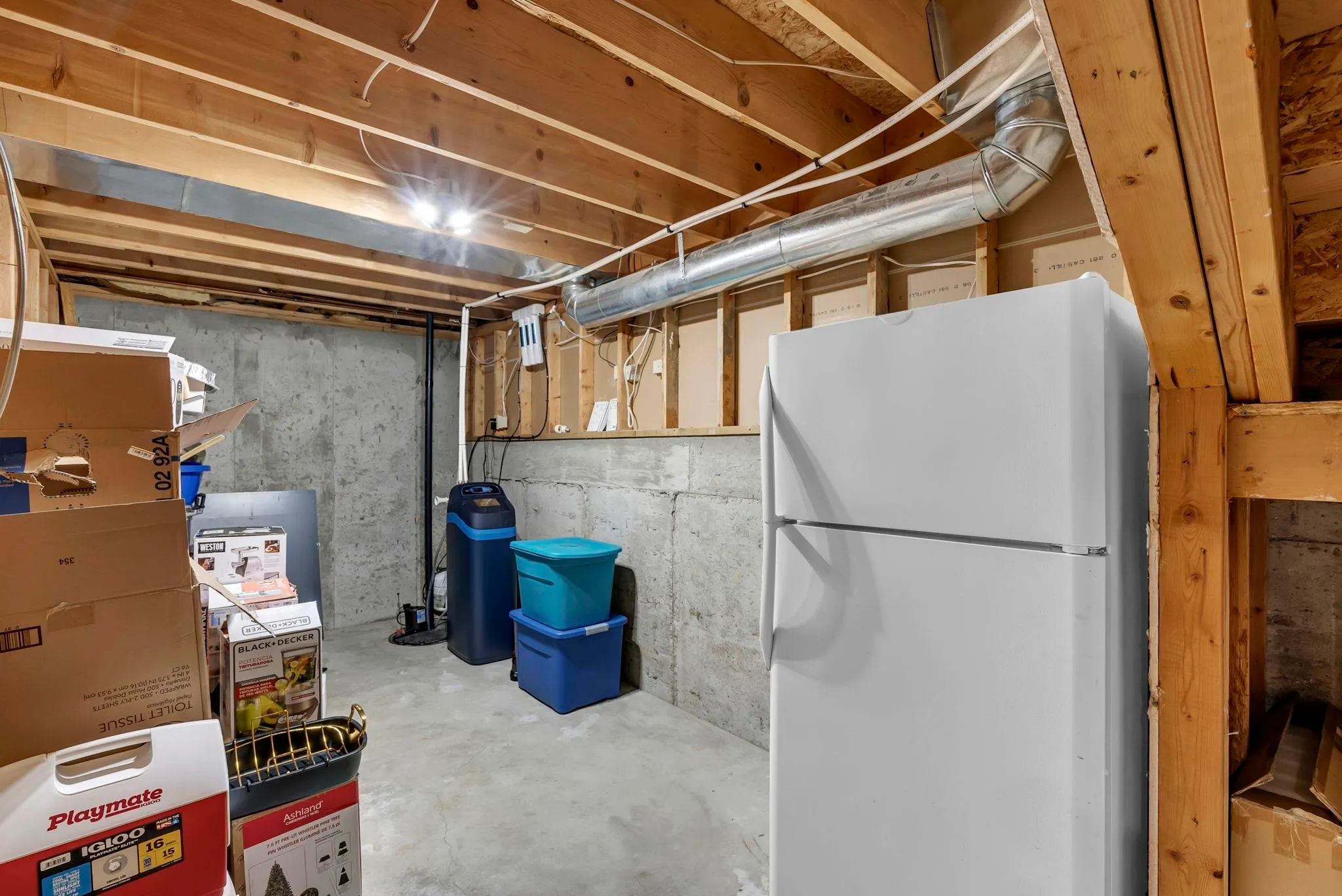 Wichita, Kansas 67209, United States, 3 Bedrooms Bedrooms, ,3 BathroomsBathrooms,Residential,Pending,78556