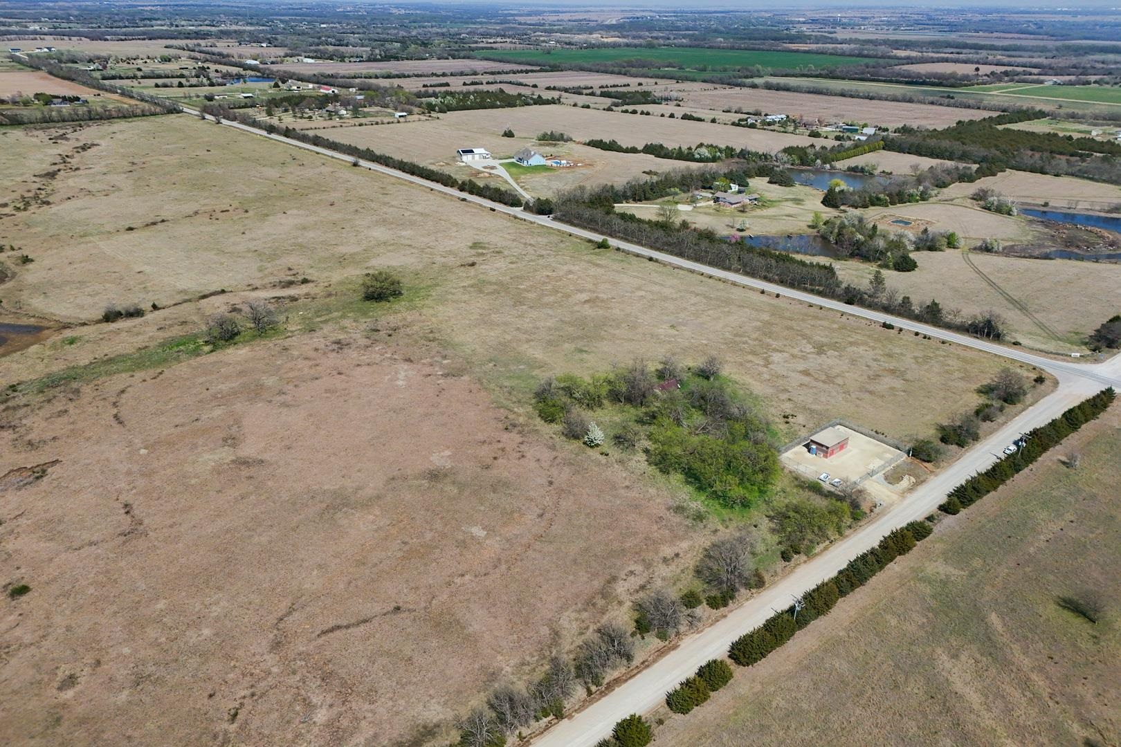 8.6 +/- Acres 0 Sw 40th St, Towanda, Kansas image 2