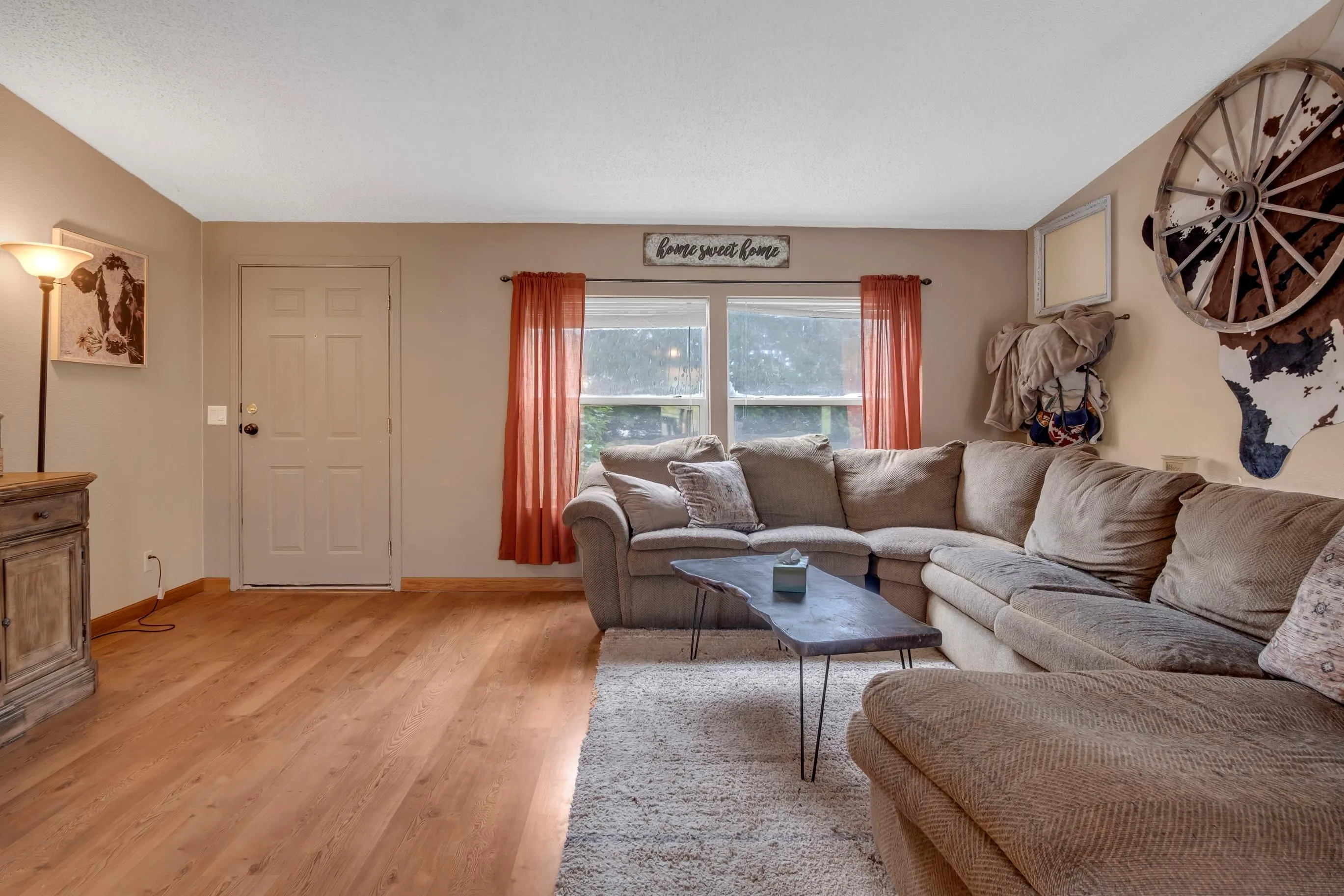 Burrton, Kansas 67020, United States, 3 Bedrooms Bedrooms, ,2 BathroomsBathrooms,Residential,Active,115206