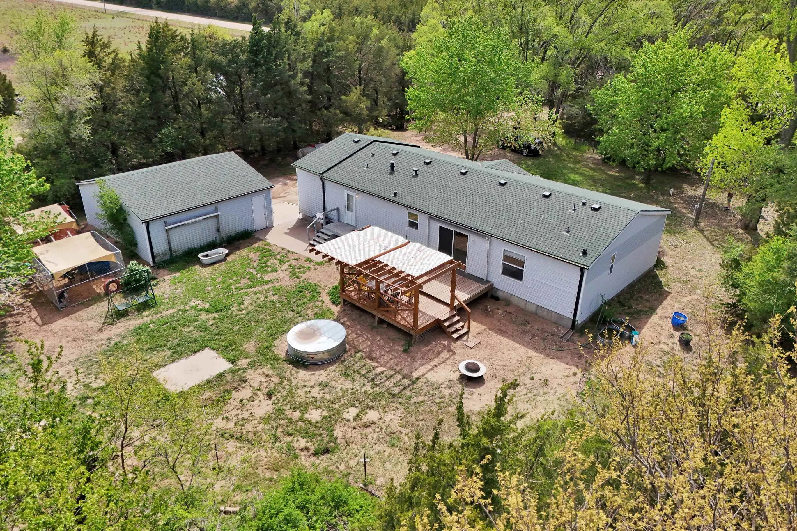 Burrton, Kansas 67020, United States, 3 Bedrooms Bedrooms, ,2 BathroomsBathrooms,Residential,Active,115206