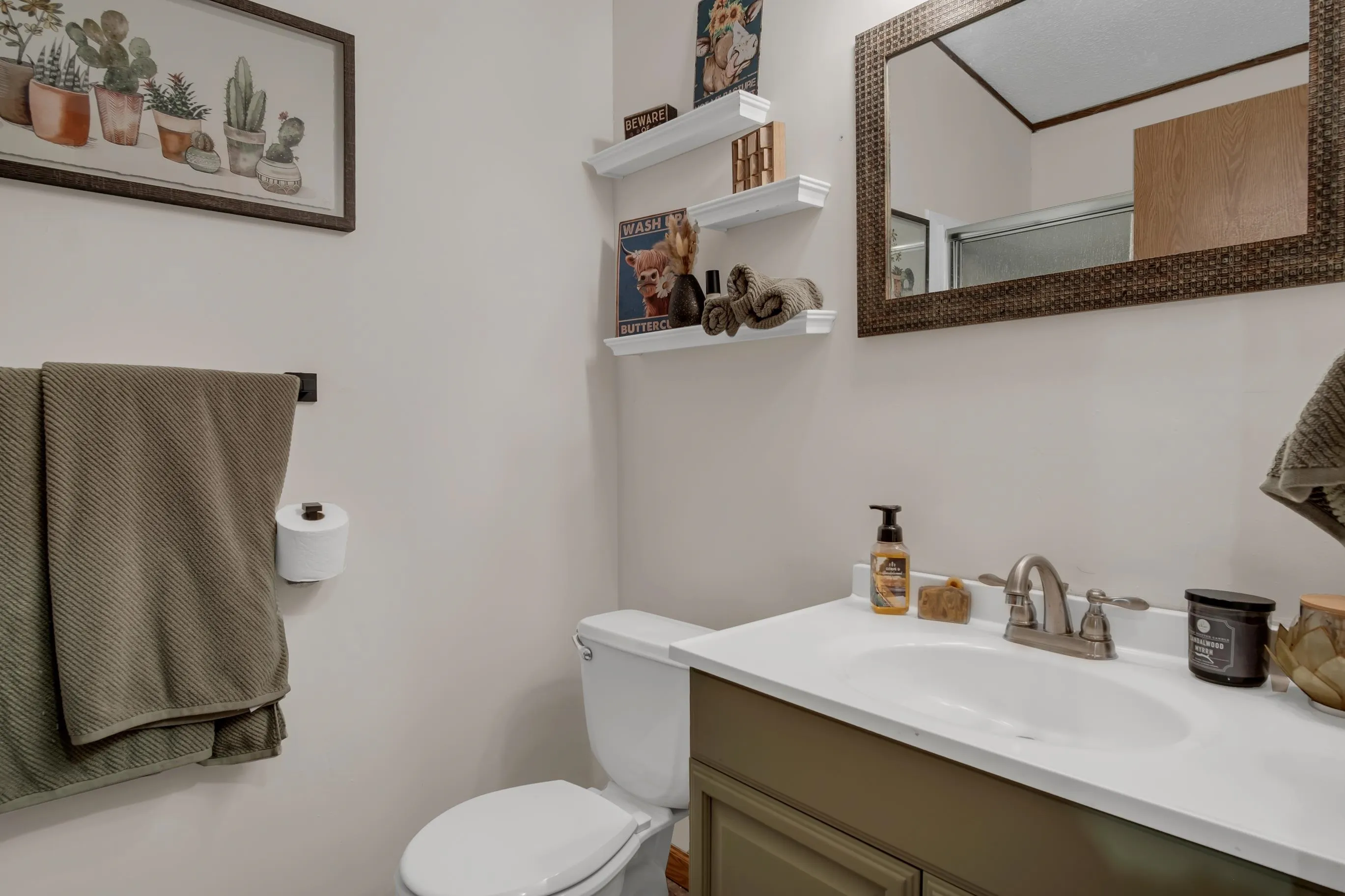 Burrton, Kansas 67020, United States, 3 Bedrooms Bedrooms, ,2 BathroomsBathrooms,Residential,Active,115206