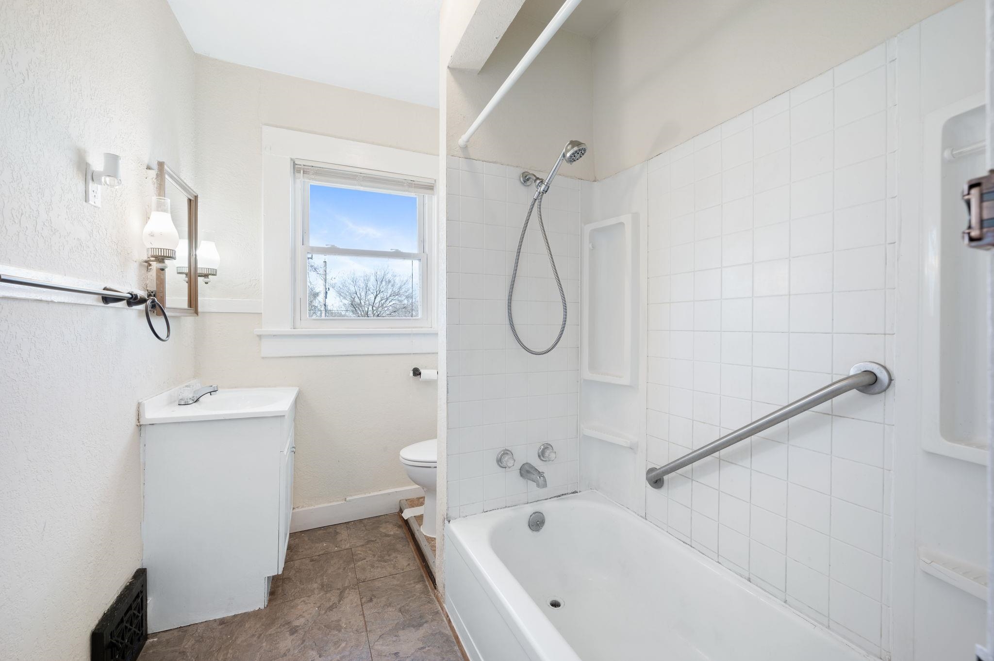 609 N Garfield Ave, Sedgwick, Kansas image 21
