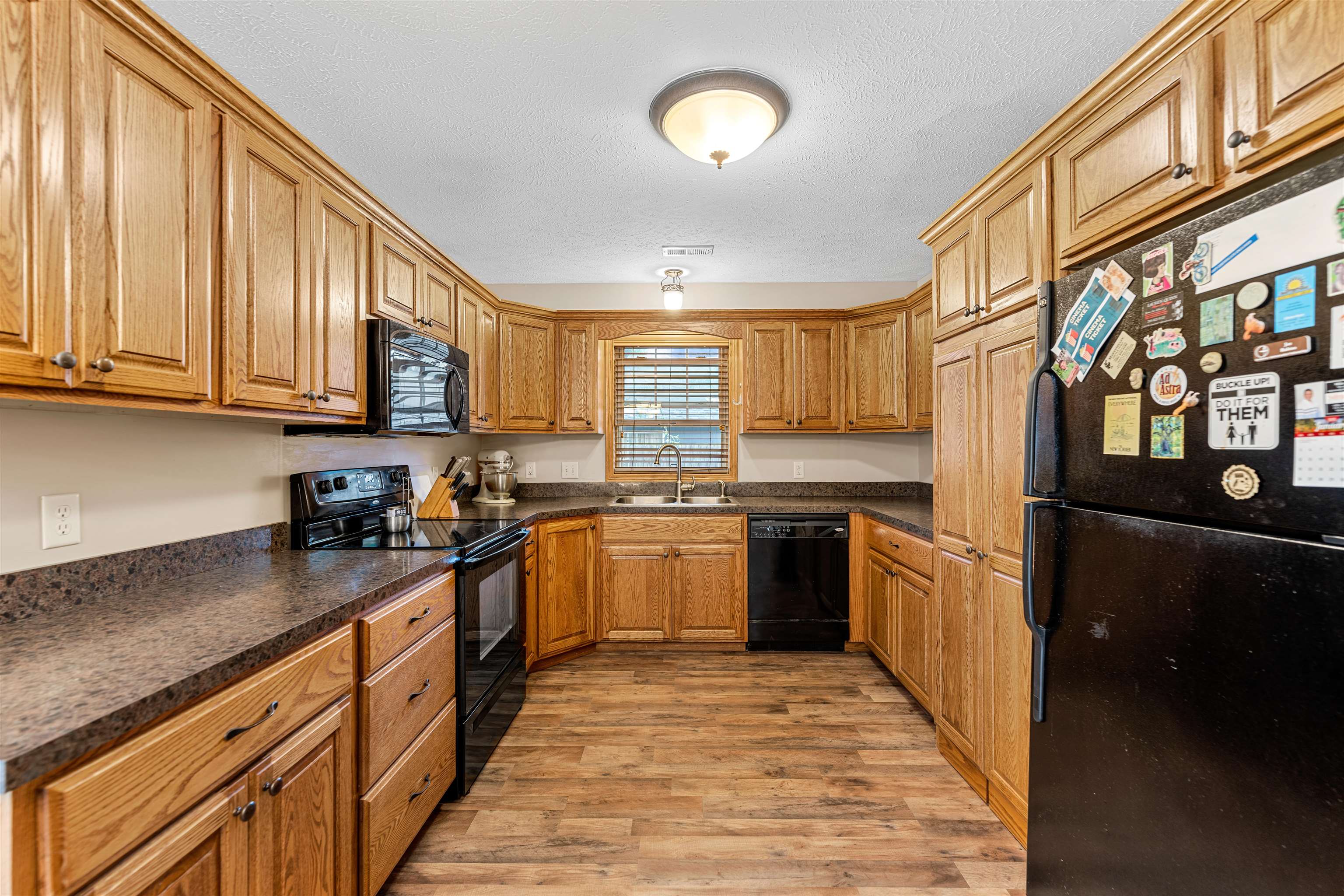 1505 E Republic Ave, Salina, Kansas image 7