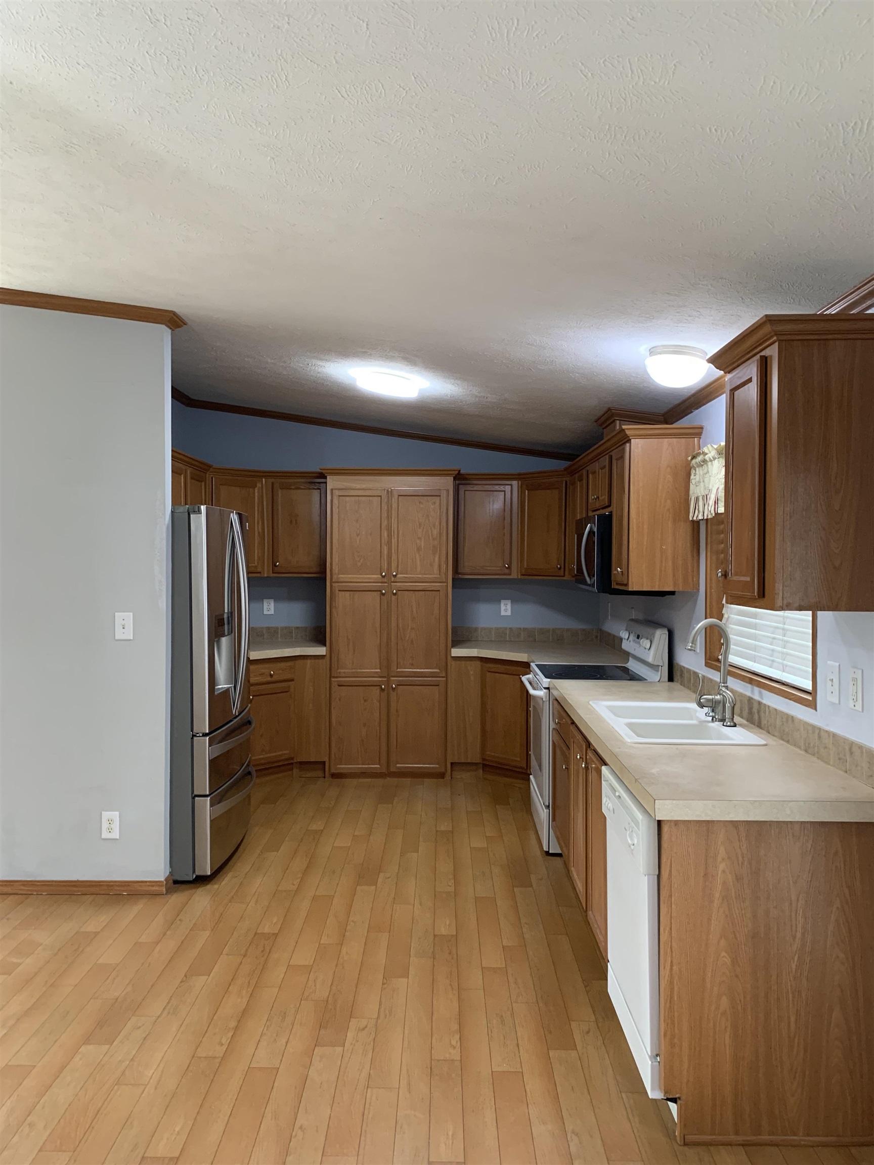 4216 E Jonquil Cir, Wichita, Kansas image 5