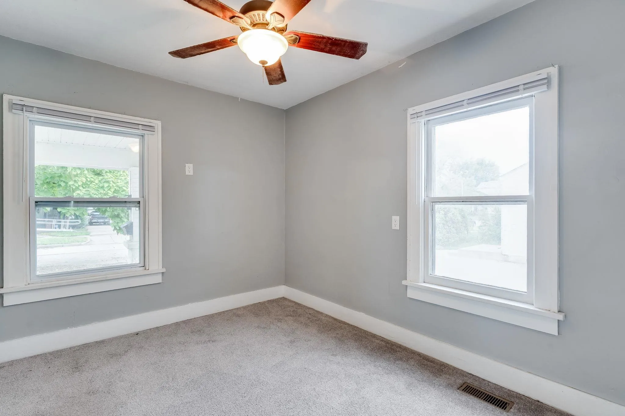 Wichita, Kansas 67213, United States, 3 Bedrooms Bedrooms, ,2 BathroomsBathrooms,Residential,Active,216780