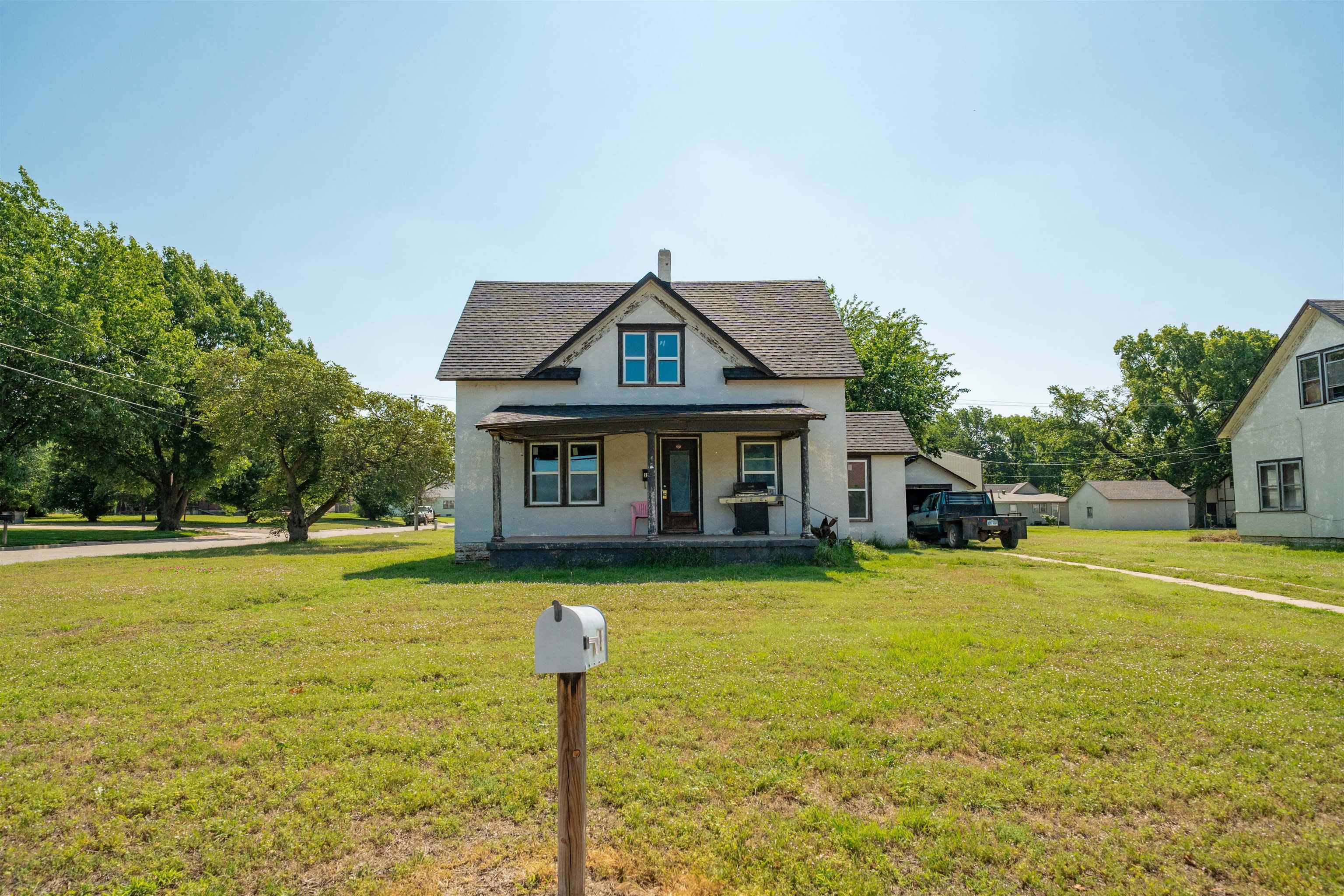 323 N Pennsylvania Ave, Anthony, Kansas image 1
