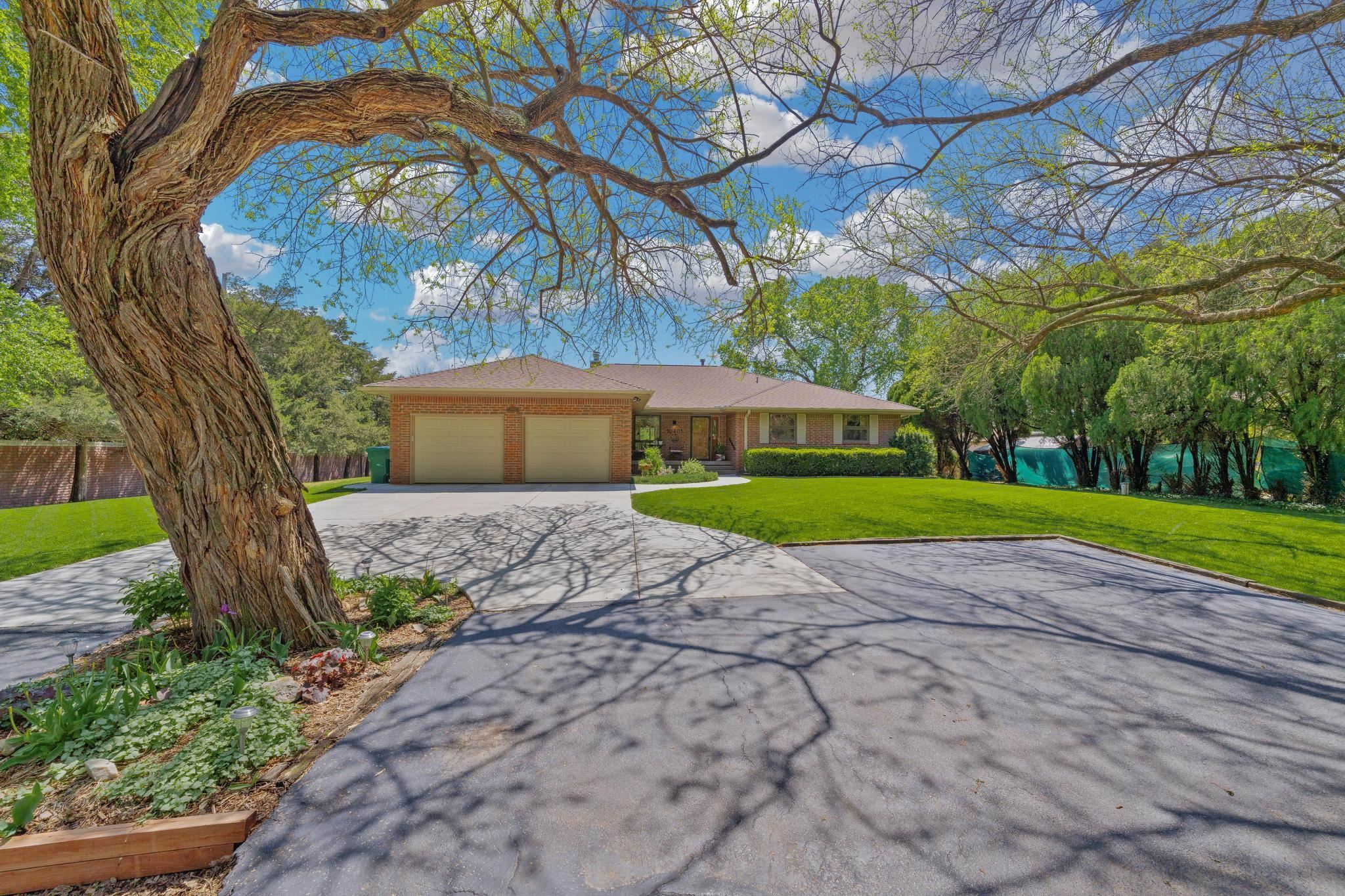 10401 W Hidden Valley Rd, Wichita, Kansas image 1