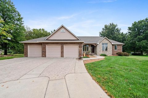 Photo of 2100 Pico Ct, El Dorado, KS 67042 (MLS # 663493)