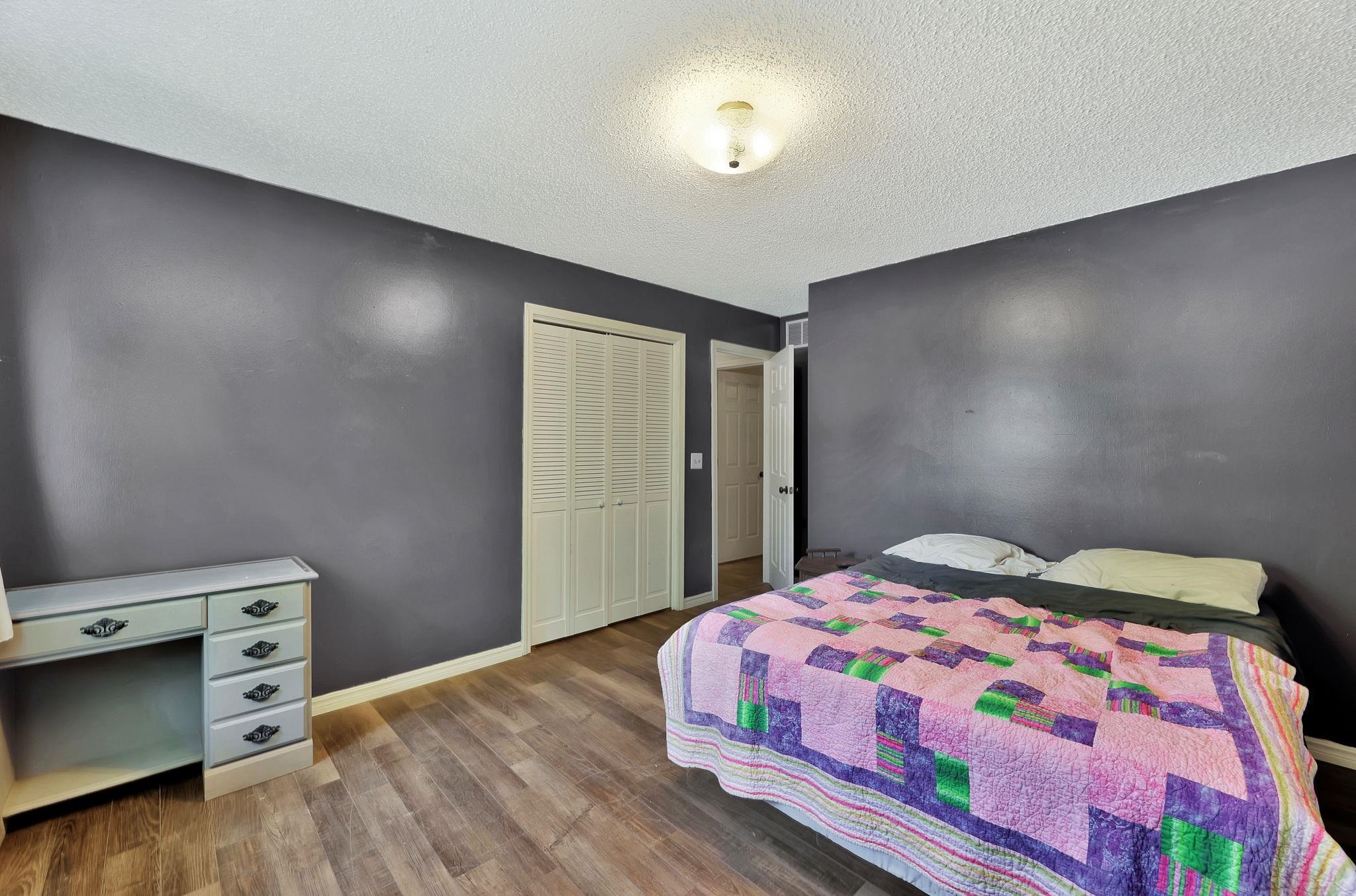 1216 N Armstrong Ct, Derby, Virginia image 19
