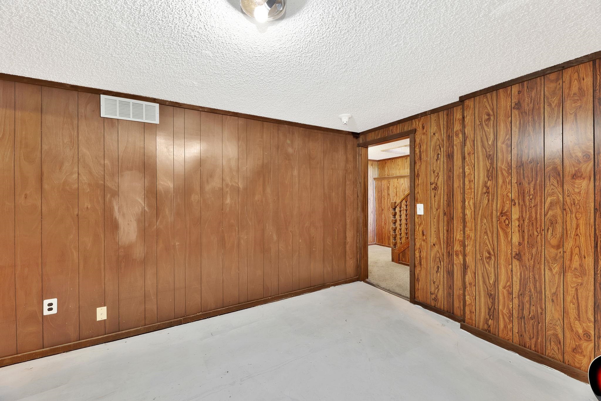 1216 N Armstrong Ct, Derby, Virginia image 27