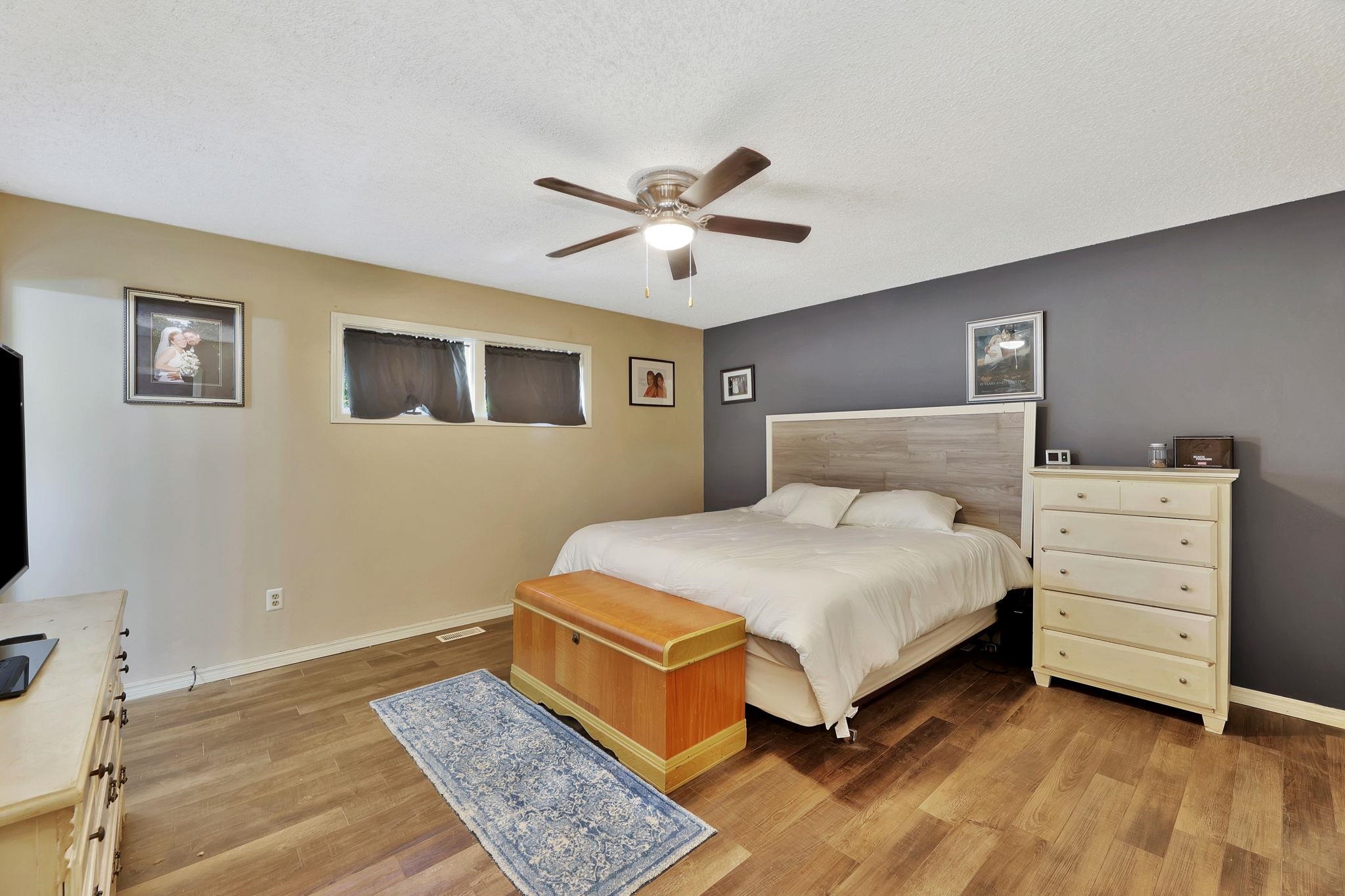 1216 N Armstrong Ct, Derby, Virginia image 15