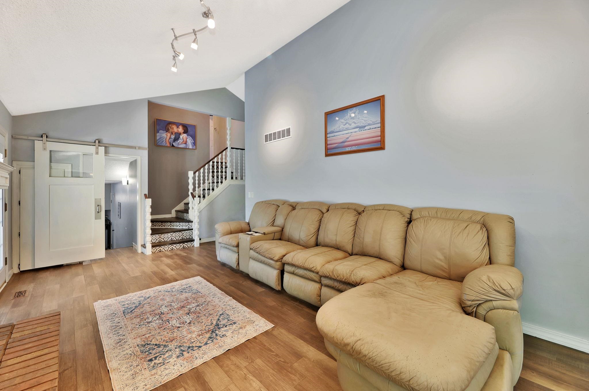 1216 N Armstrong Ct, Derby, Virginia image 13