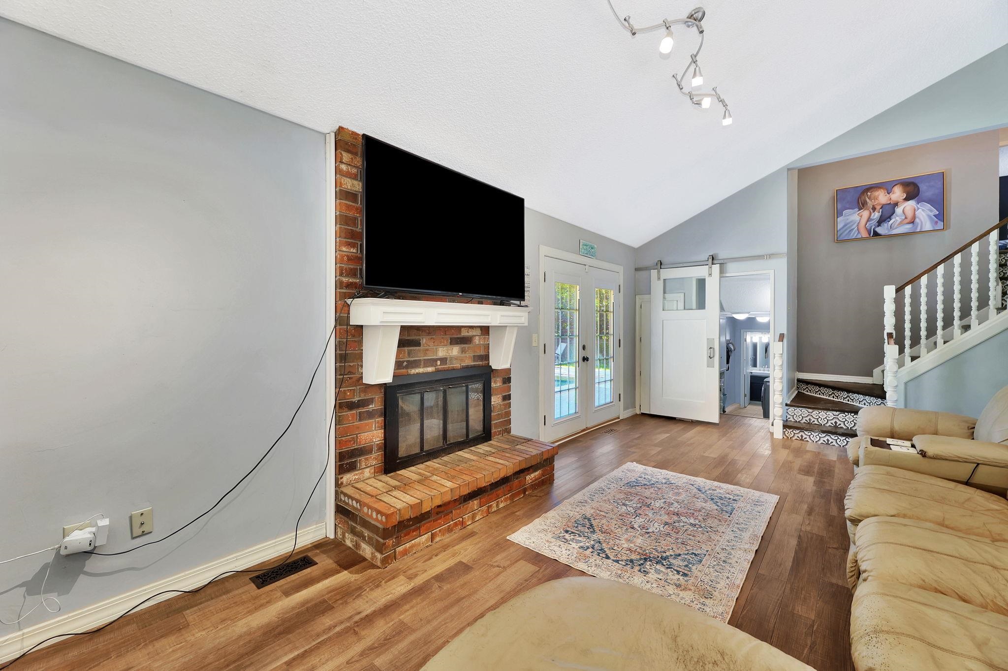 1216 N Armstrong Ct, Derby, Virginia image 14