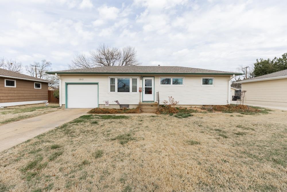 1317 Indian Rock Ln, Salina, Kansas image 1