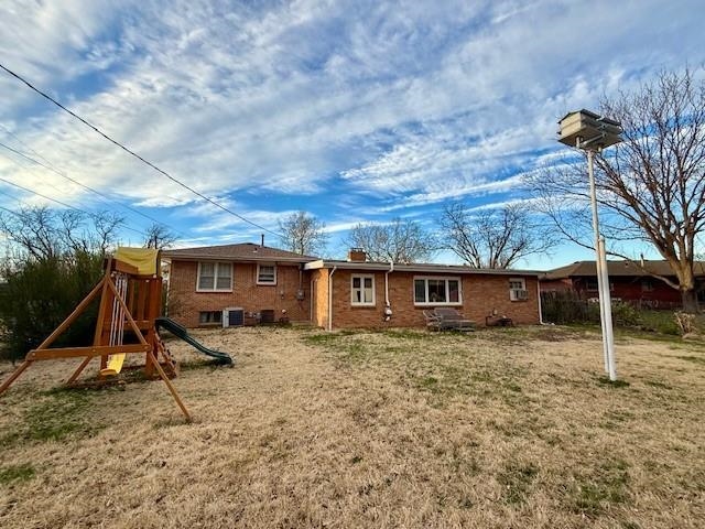 718 E Wilson St, Salina, Kansas image 22