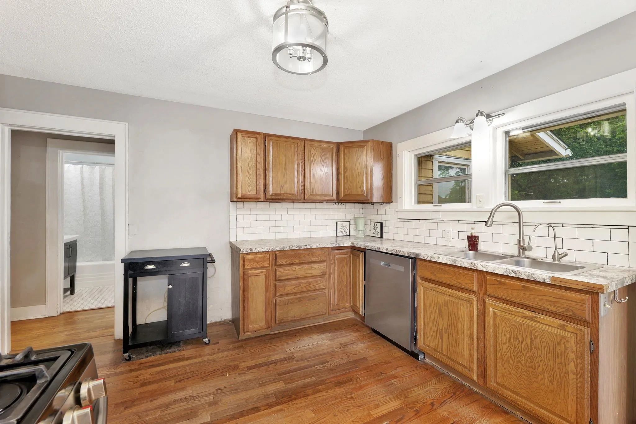 Augusta, Kansas 67010, United States, 4 Bedrooms Bedrooms, ,2 BathroomsBathrooms,Residential,Active,121479