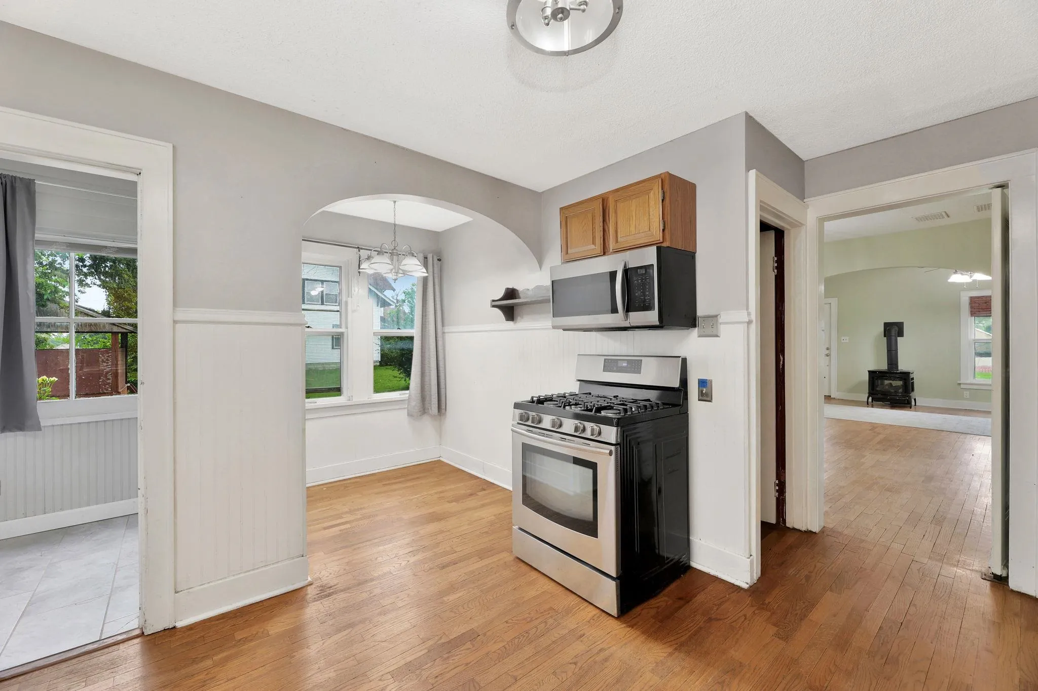 Augusta, Kansas 67010, United States, 4 Bedrooms Bedrooms, ,2 BathroomsBathrooms,Residential,Active,121479