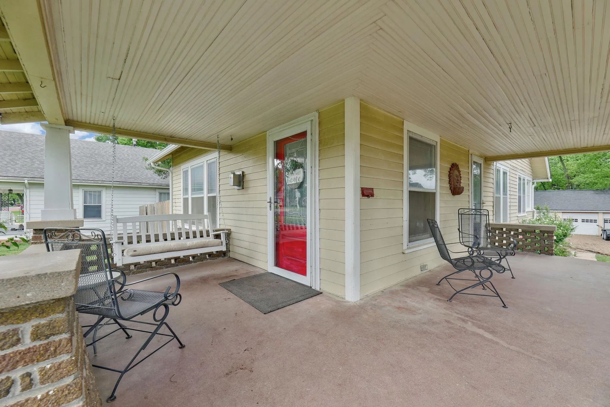 Augusta, Kansas 67010, United States, 4 Bedrooms Bedrooms, ,2 BathroomsBathrooms,Residential,Active,121479