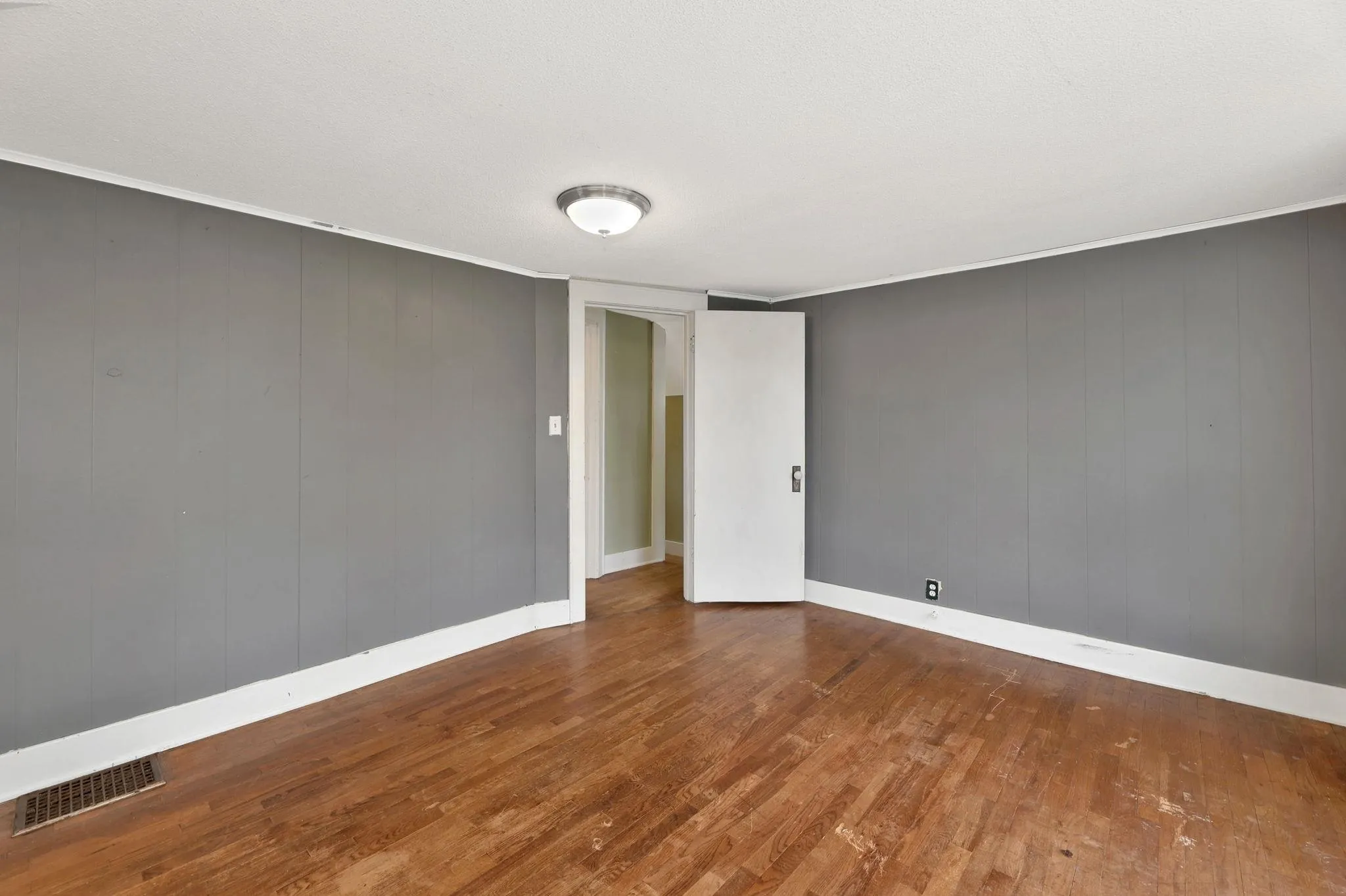 Augusta, Kansas 67010, United States, 4 Bedrooms Bedrooms, ,2 BathroomsBathrooms,Residential,Active,121479