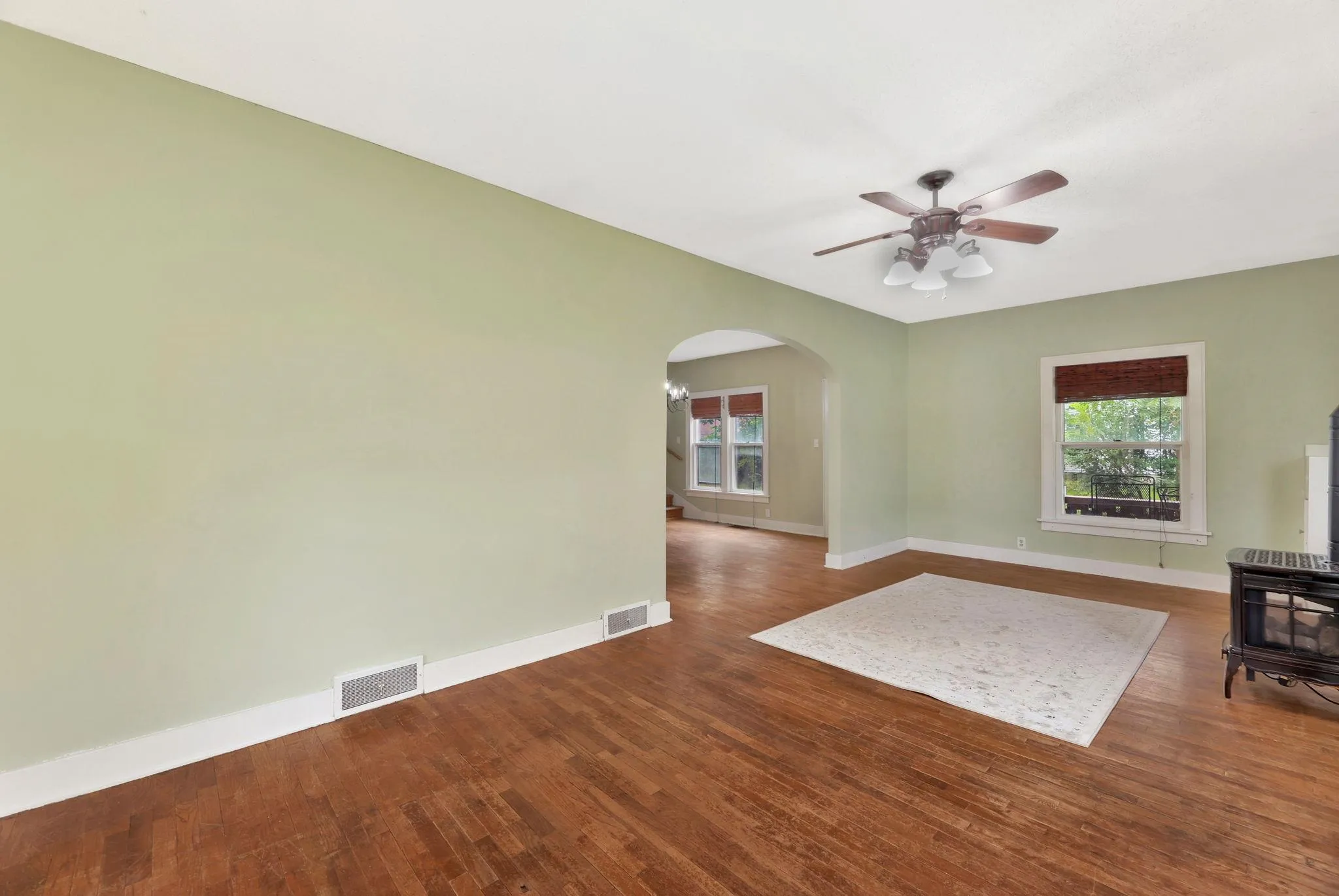 Augusta, Kansas 67010, United States, 4 Bedrooms Bedrooms, ,2 BathroomsBathrooms,Residential,Active,121479