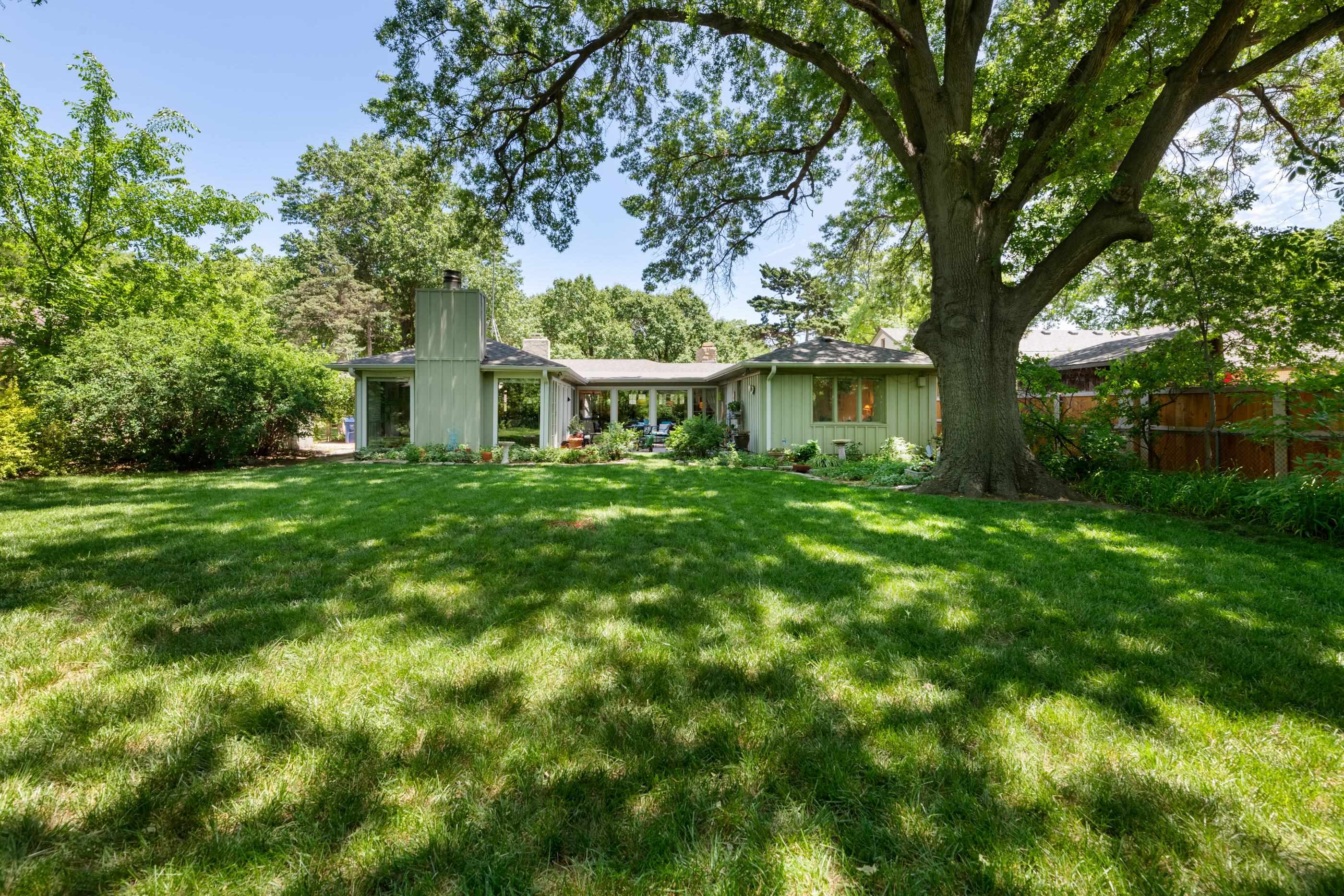 5653 E Park Hollow Dr, Wichita, Kansas image 8