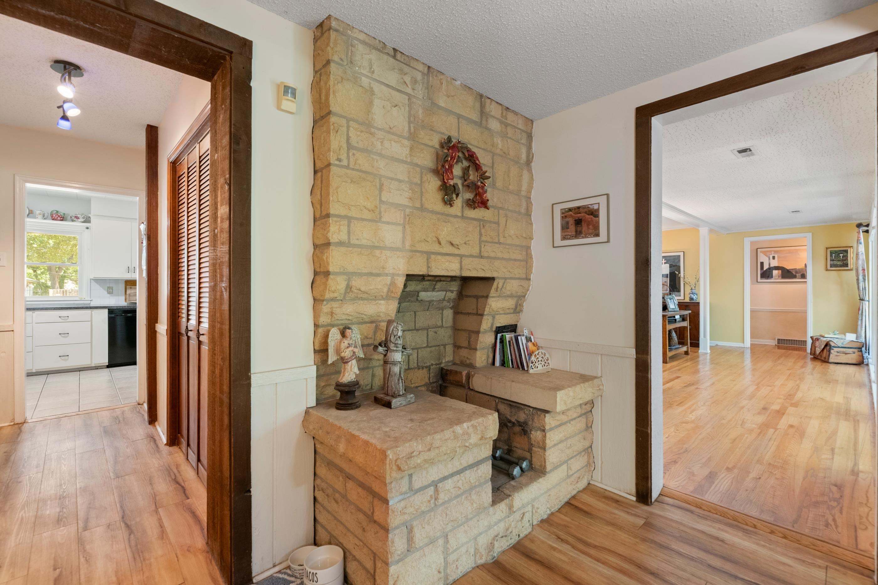5653 E Park Hollow Dr, Wichita, Kansas image 21