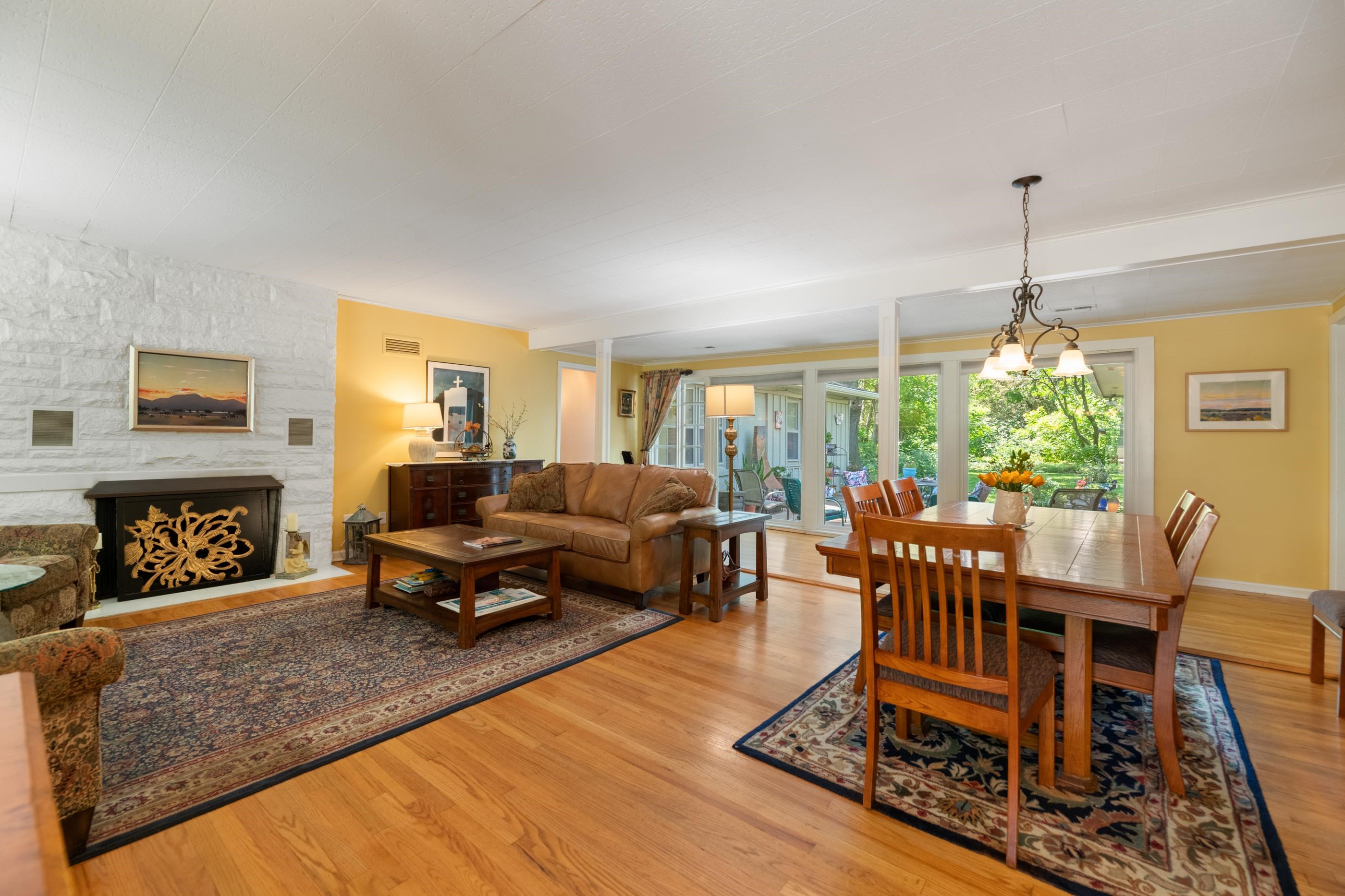 5653 E Park Hollow Dr, Wichita, Kansas image 10