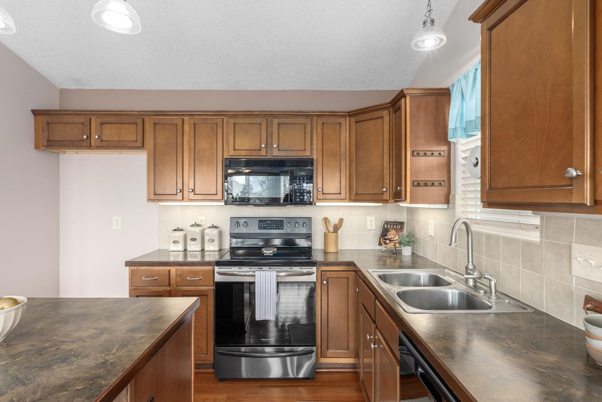 3611 N Hazelwood St, Wichita, Virginia image 8