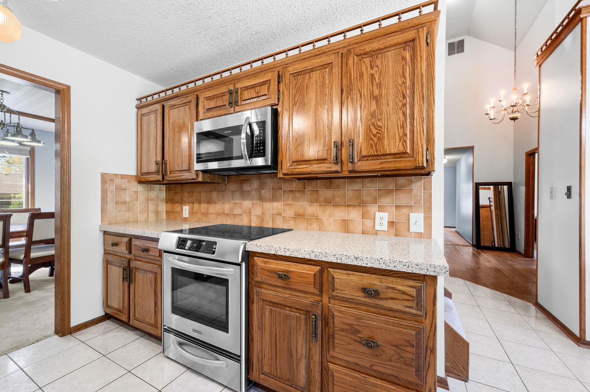 1407 E Hickory Br, Derby, Kansas image 8