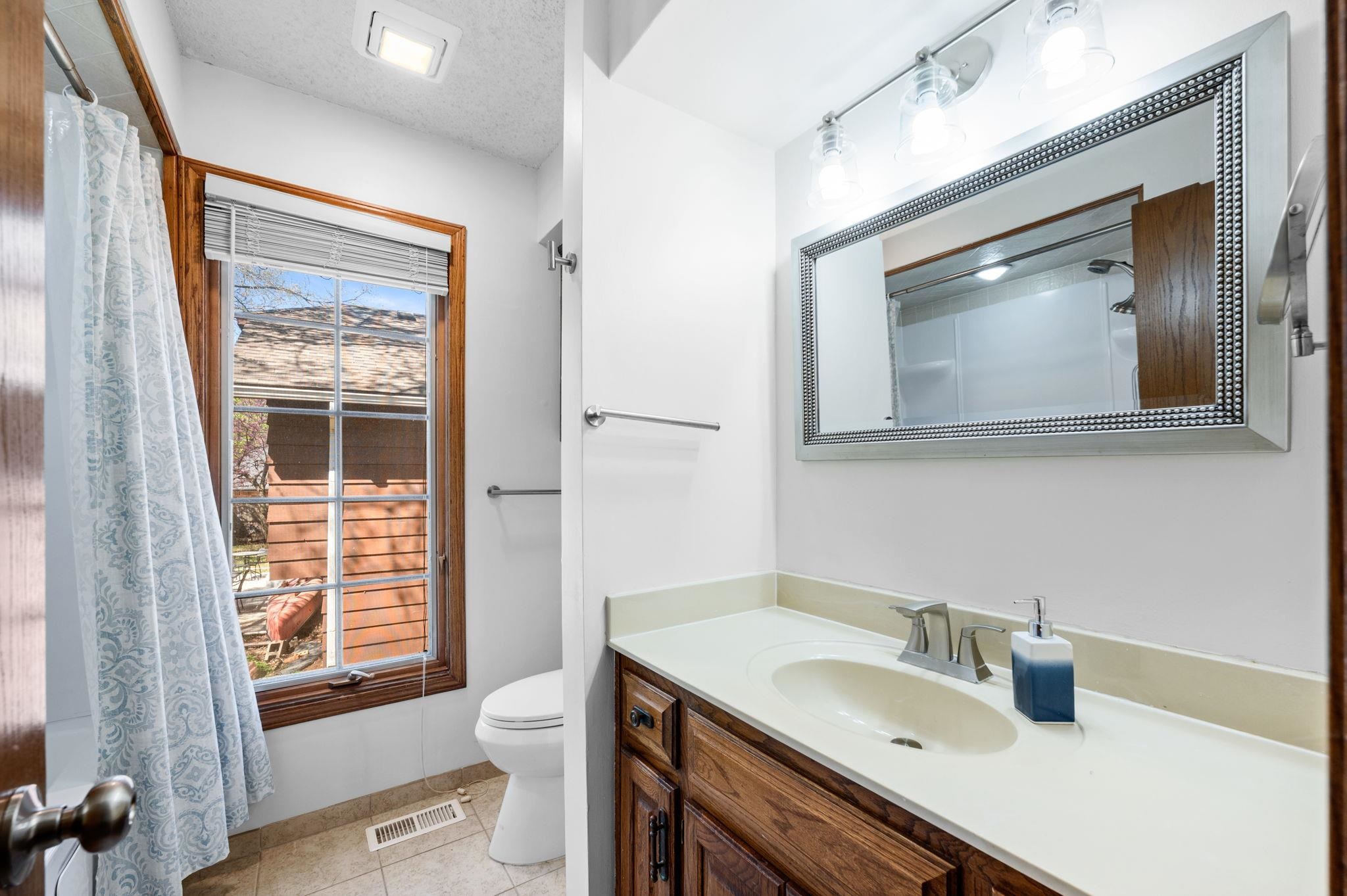 1407 E Hickory Br, Derby, Kansas image 13