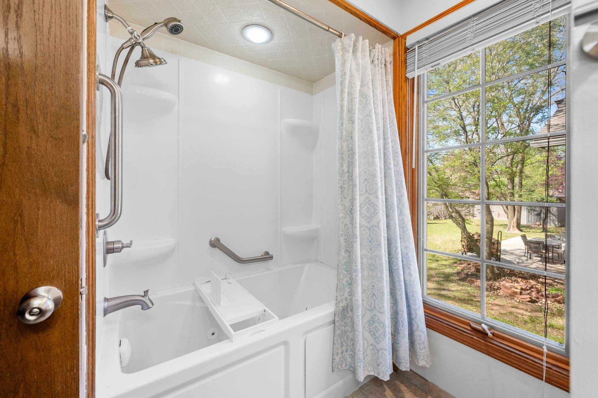 1407 E Hickory Br, Derby, Kansas image 17