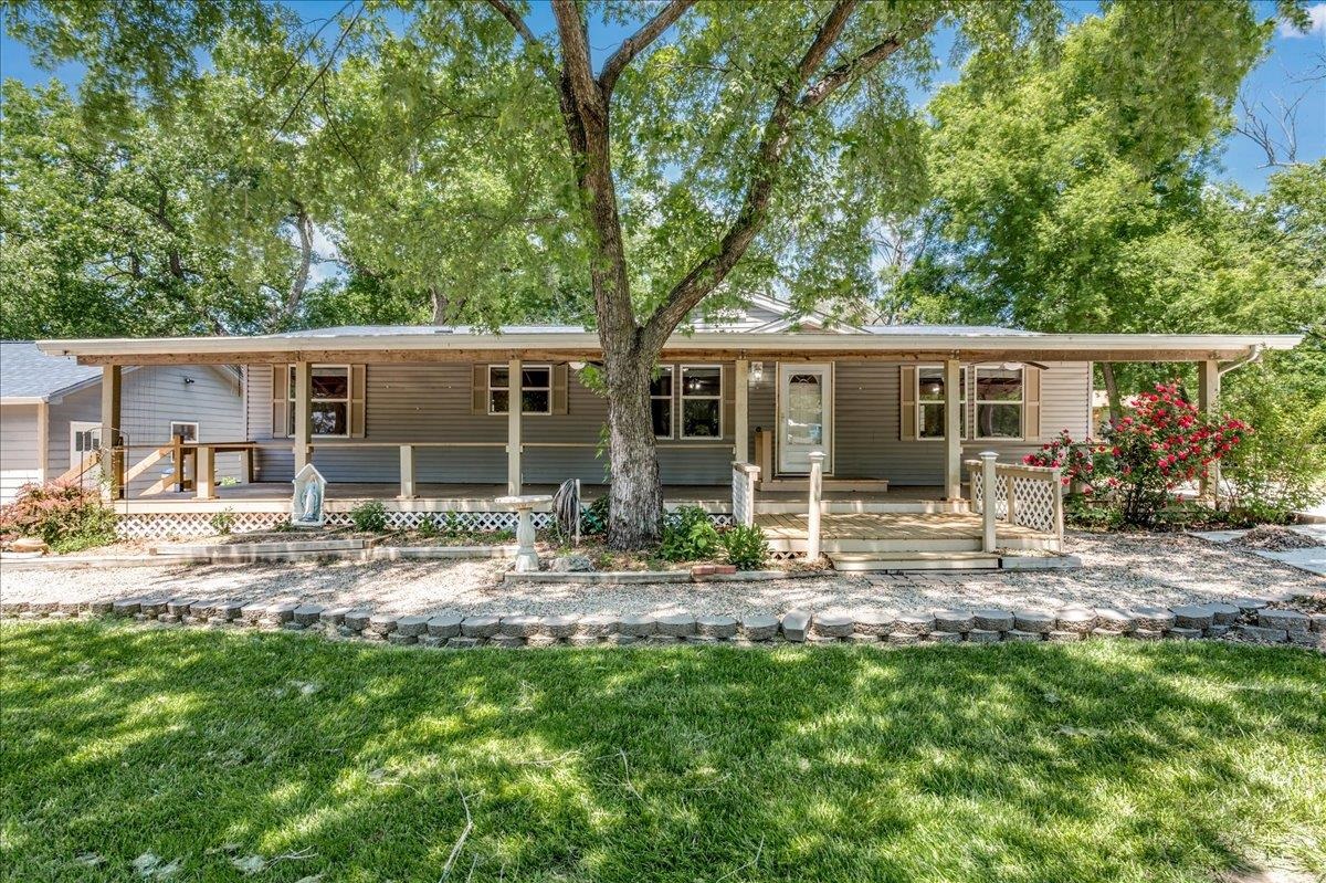420 W Conyers Ave, Derby, Kansas image 2
