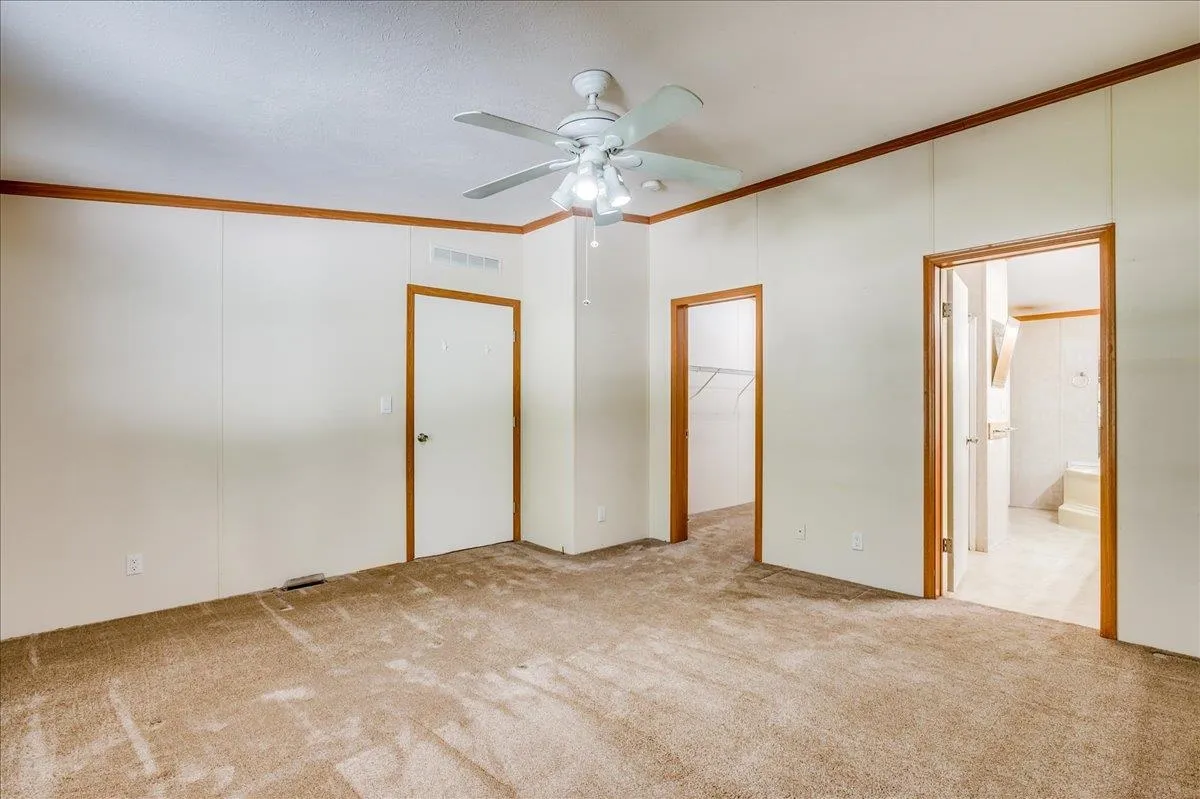 Derby, Kansas 67037, United States, 3 Bedrooms Bedrooms, ,2 BathroomsBathrooms,Residential,Pending,130137