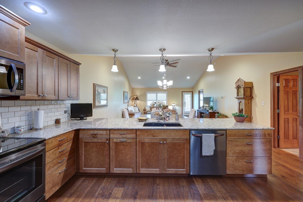 3613 Lakeshore Dr, Winfield, Iowa image 12