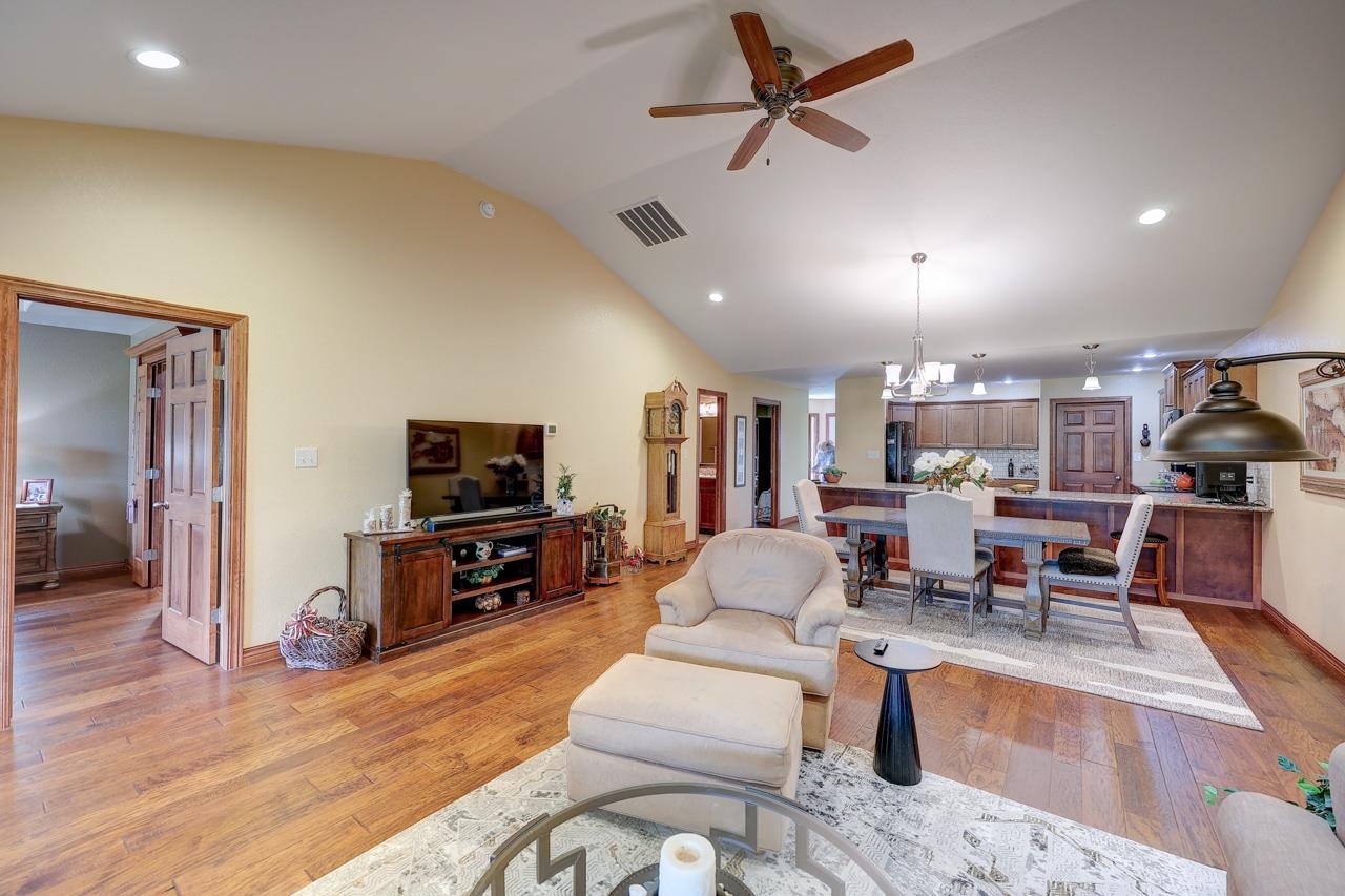 3613 Lakeshore Dr, Winfield, Iowa image 6