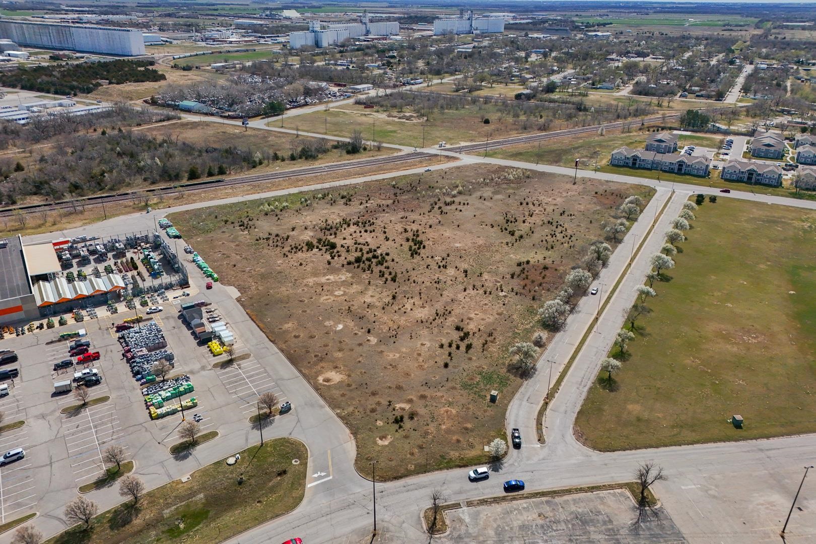 10 +/- Acres On 11th Ave, Hutchinson, Kansas image 3