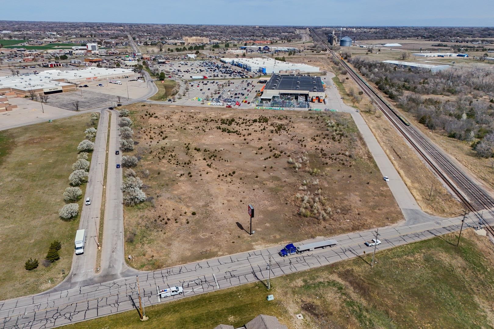 10 +/- Acres On 11th Ave, Hutchinson, Kansas image 2