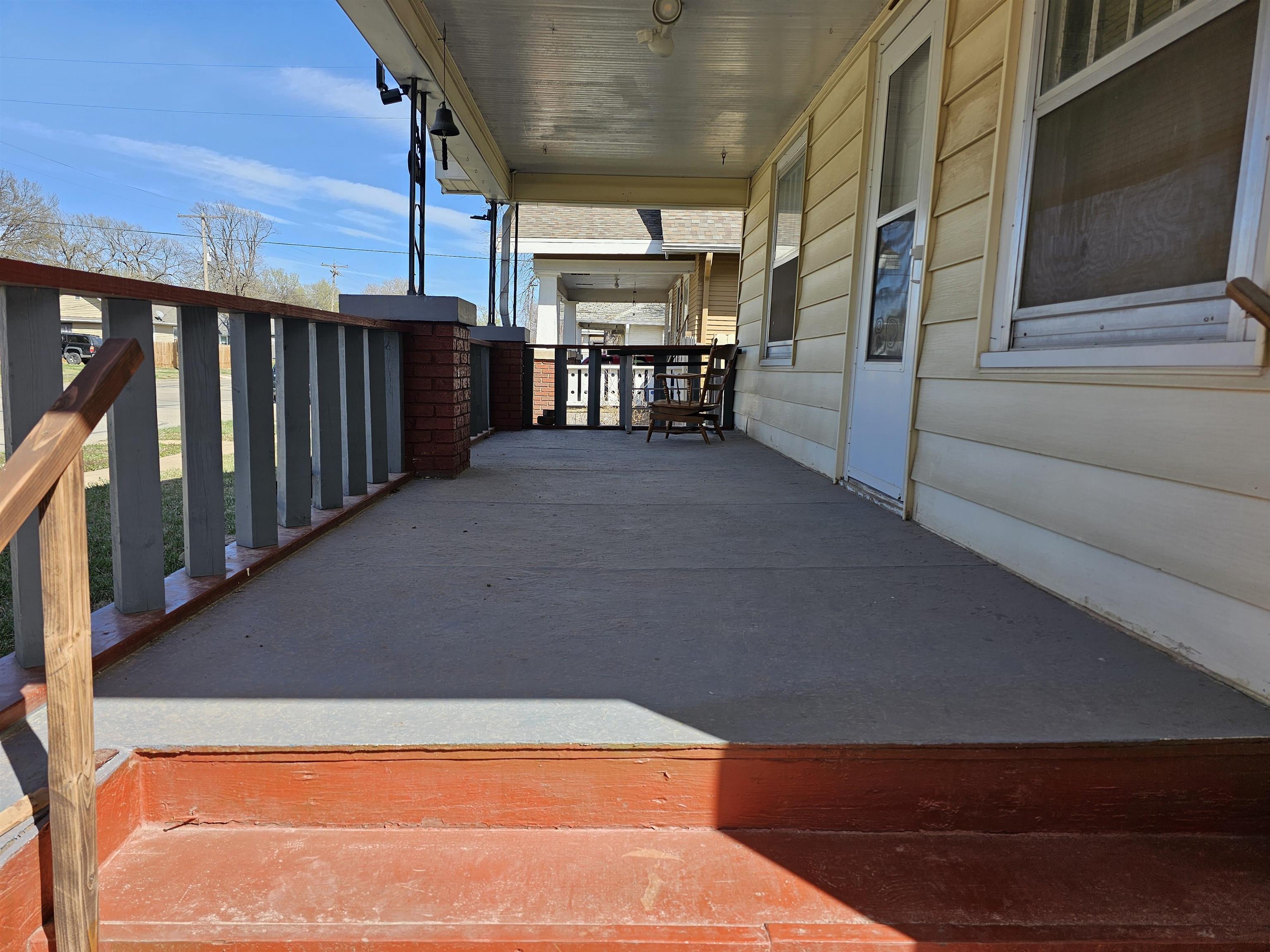904 E Ash St, Salina, Kansas image 3